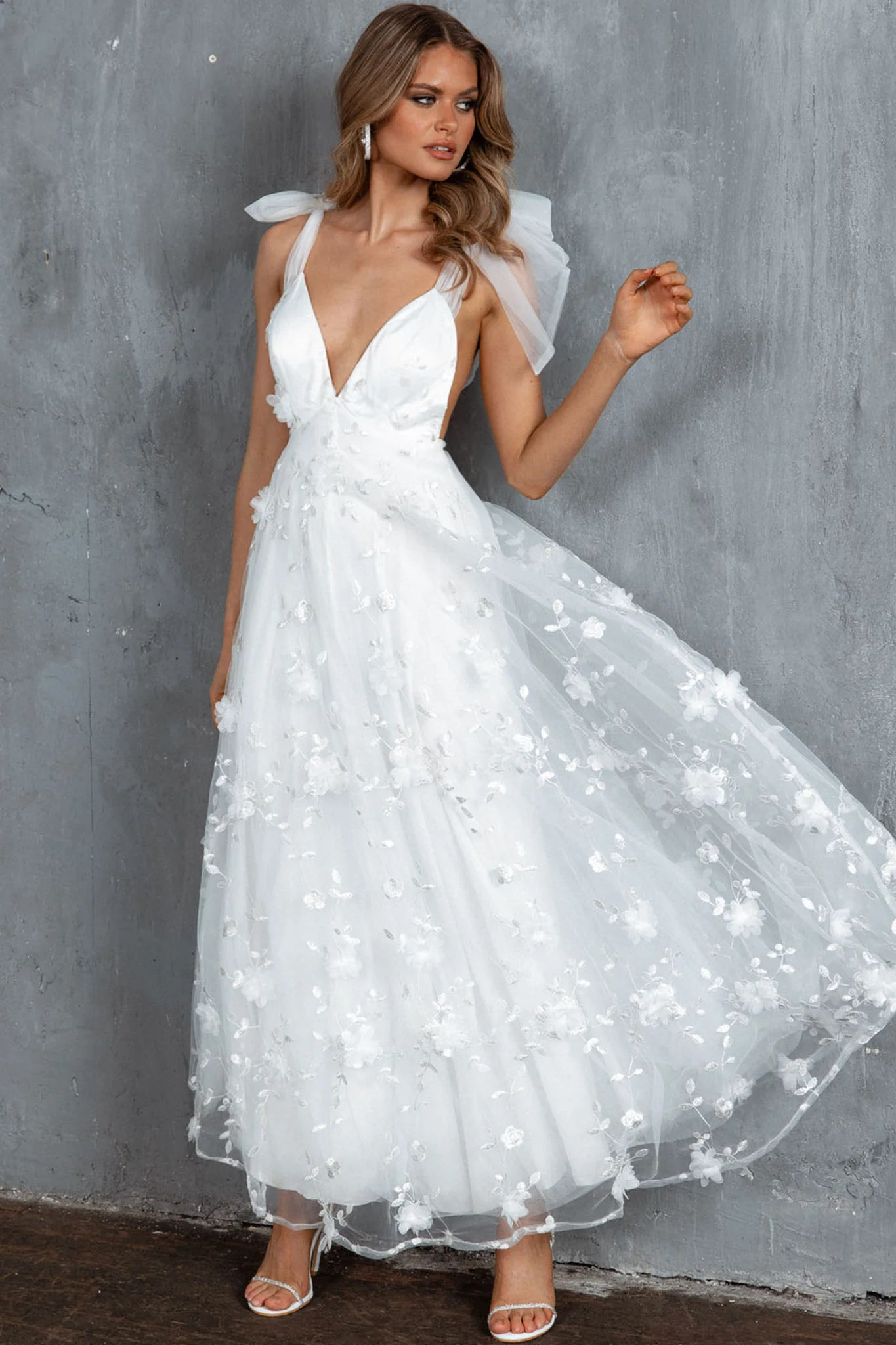 Chantilly Tied Shoulder Maxi Dress White - Sonourner