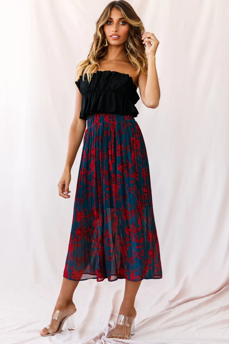 Thea Ruffle Crop Top Black - Sonourner