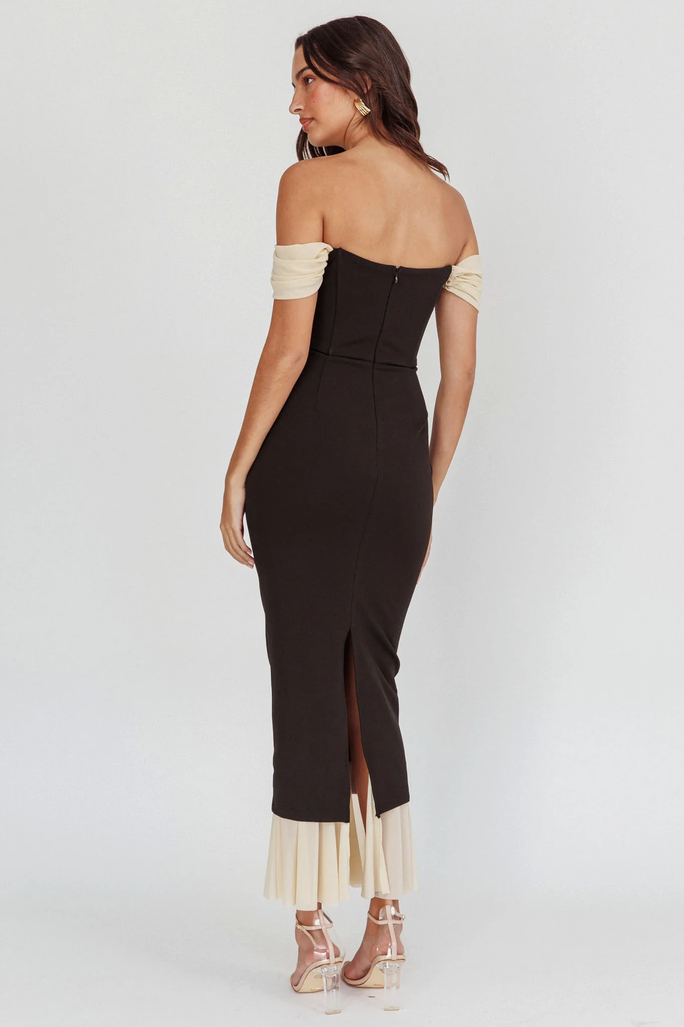 Freesia Off Shoulder Bodycon Maxi Dress Black - Sonourner