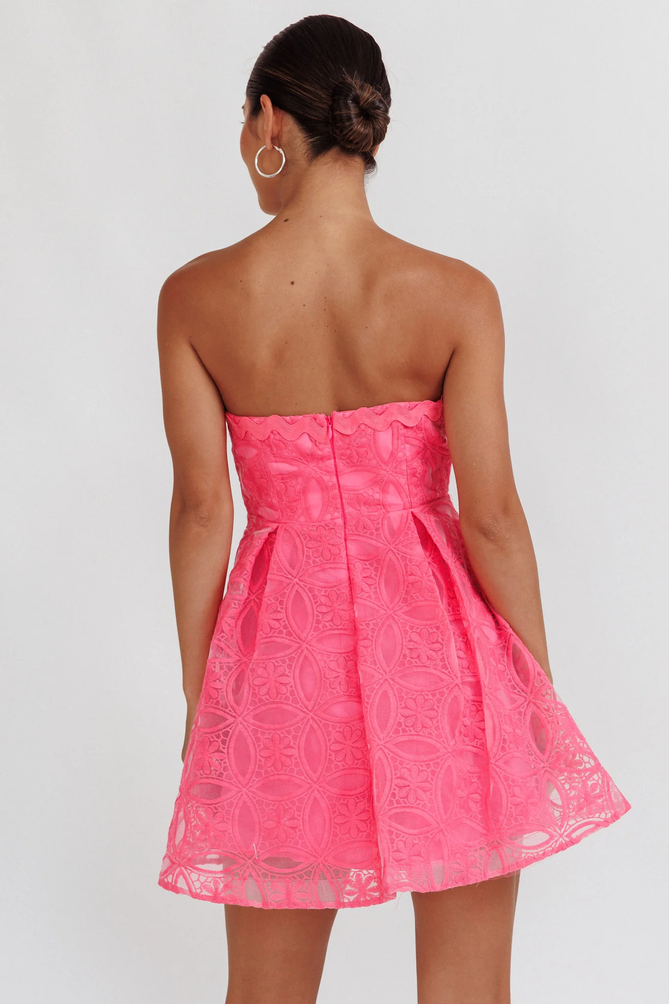 Kesenia Strapless Embroidered Mini Dress Hot Pink - Sonourner