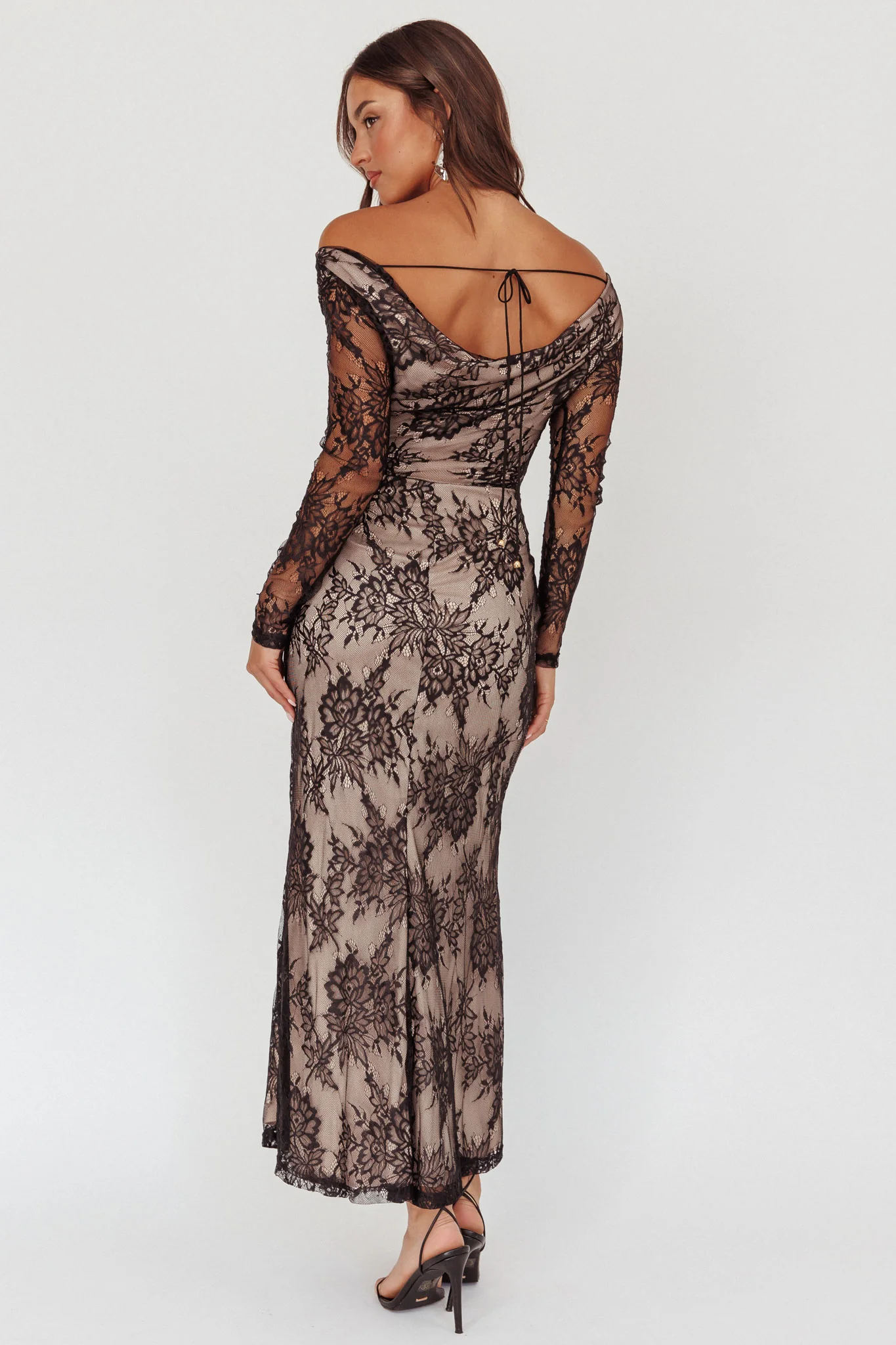 Loveland Off-Shoulder Lace Maxi Dress Black - Sonourner