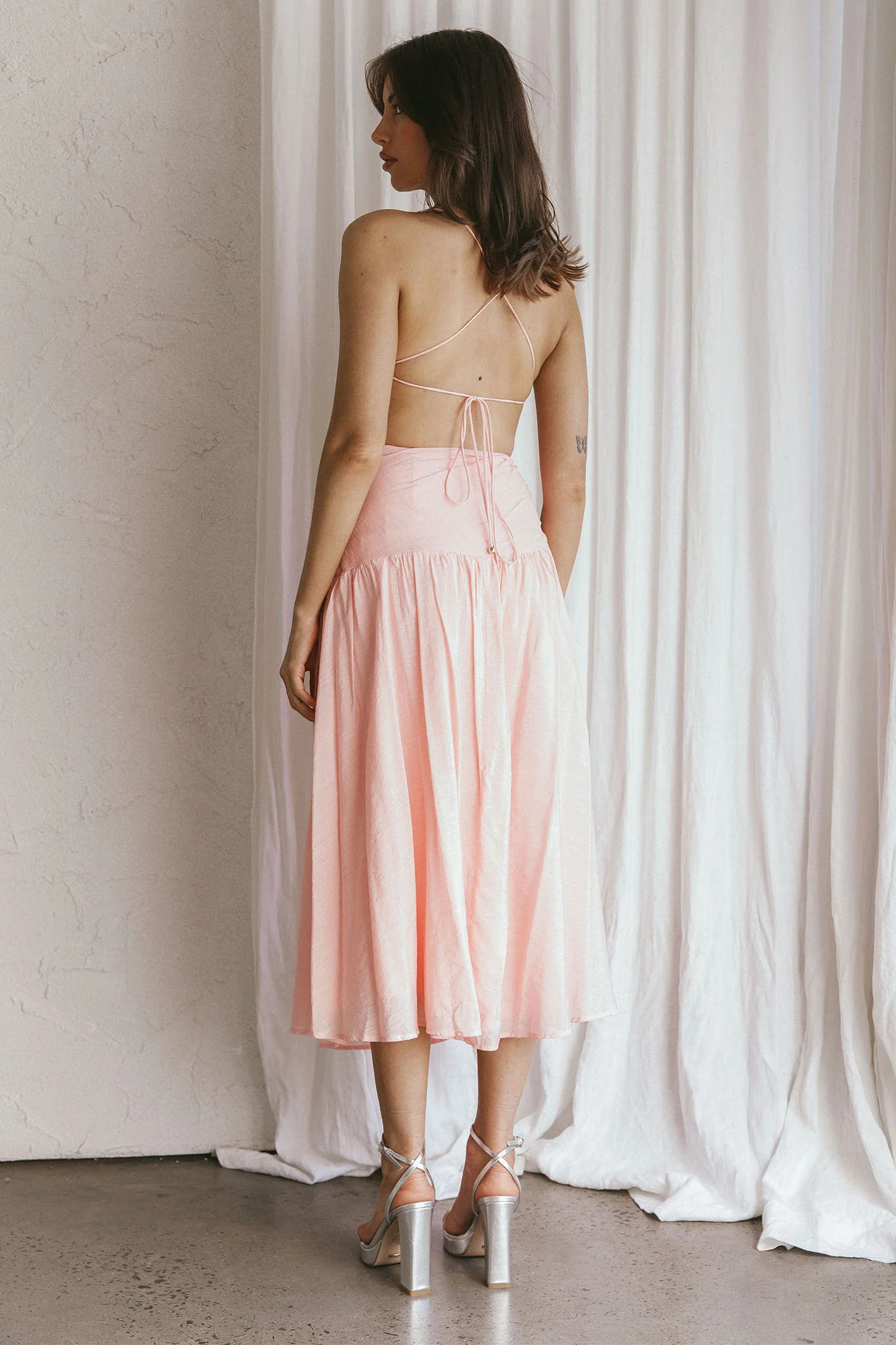 Destination Open Back Midi Dress Blush - Sonourner