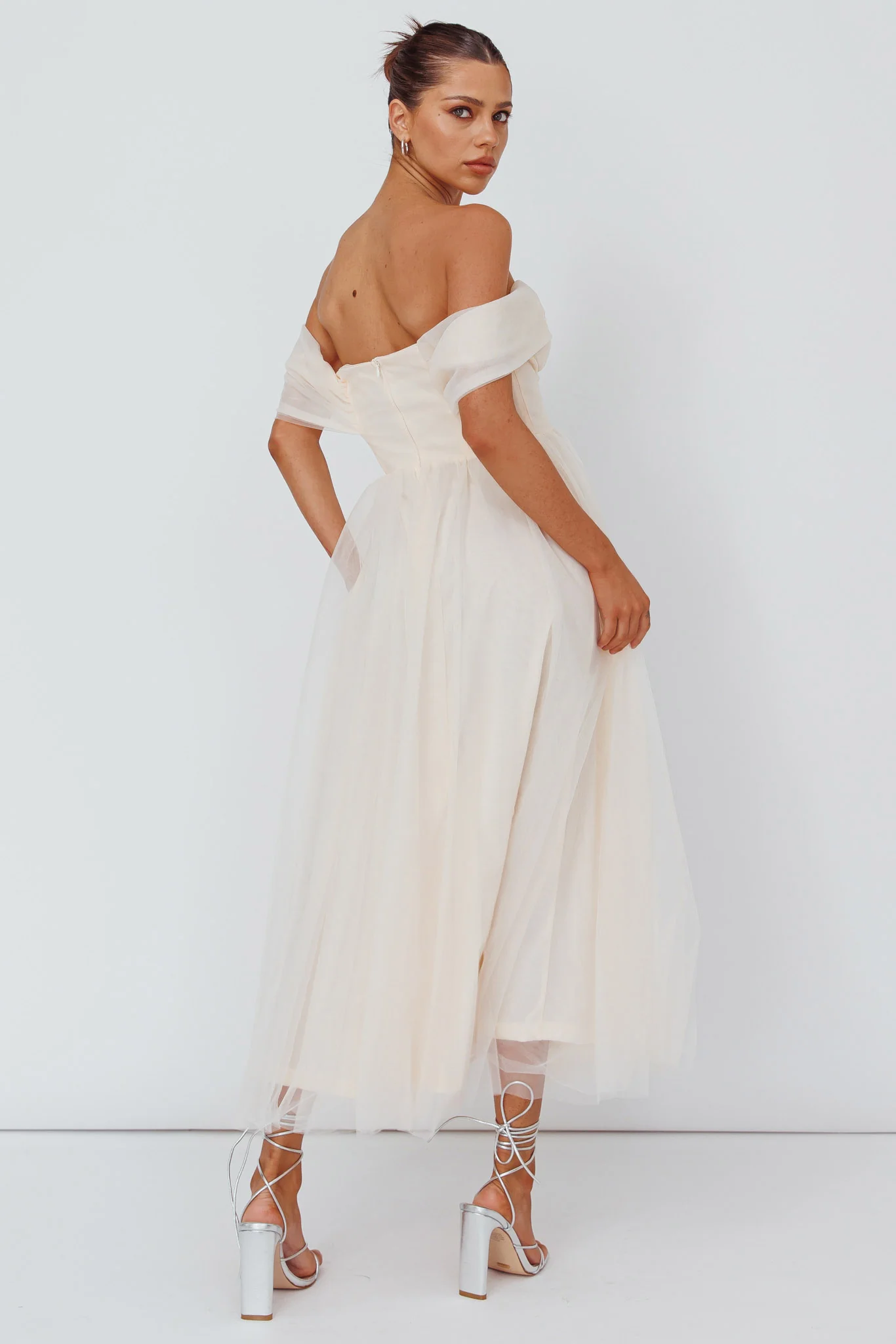 Dreamers & Lovers Off-Shoulder Maxi Dress Vanilla - Sonourner