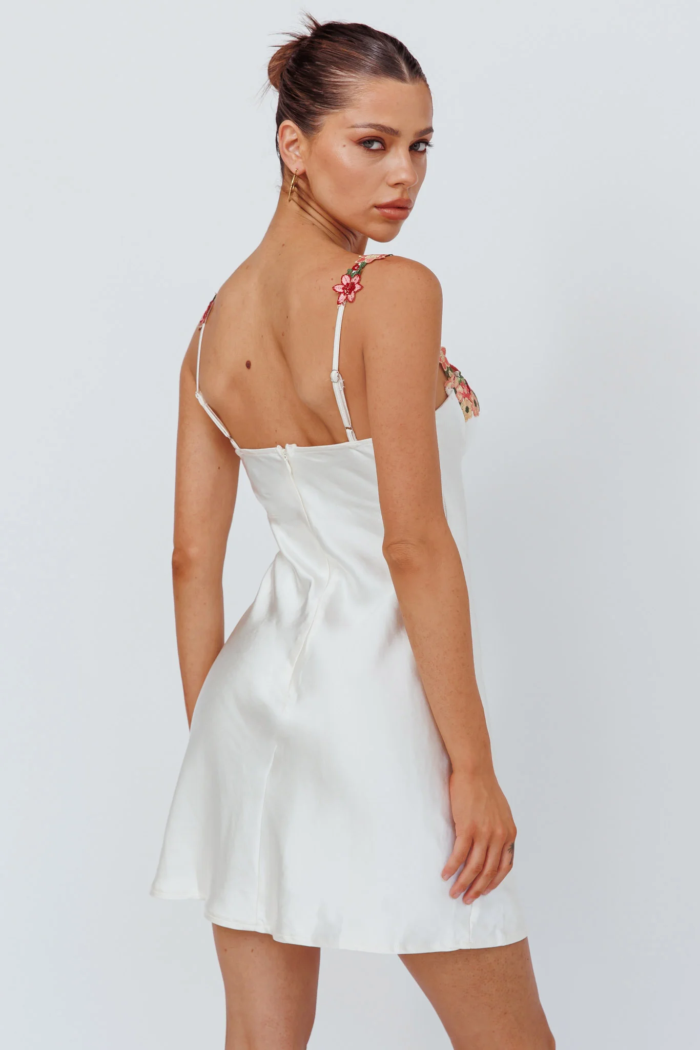 Rose Garden Floral Applique Mini Dress Oyster - Sonourner