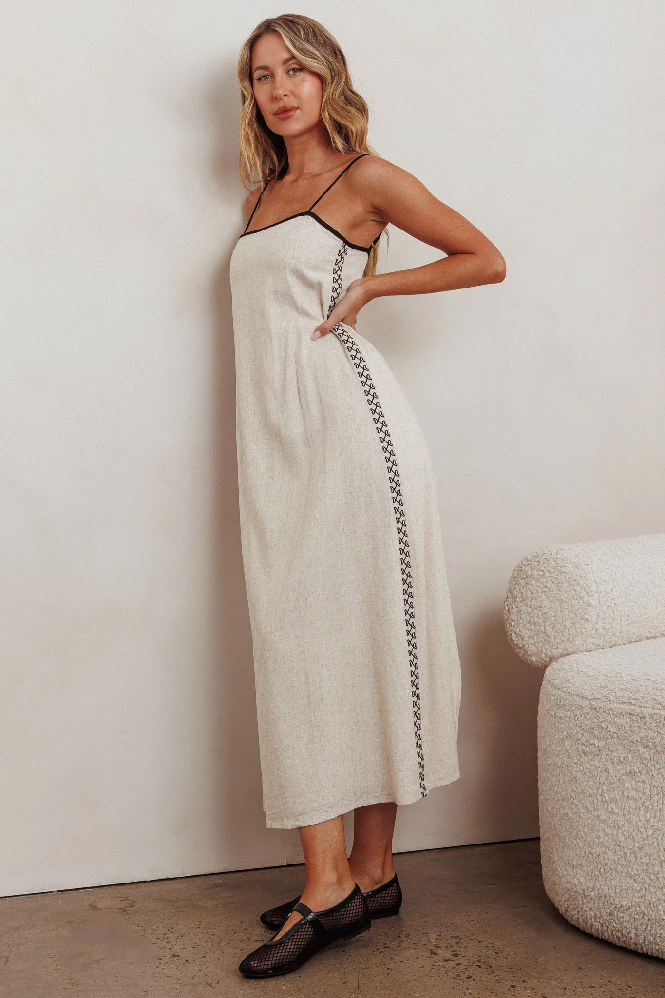 Radiance Contrast Embroidery Midi Dress Oat - Sonourner