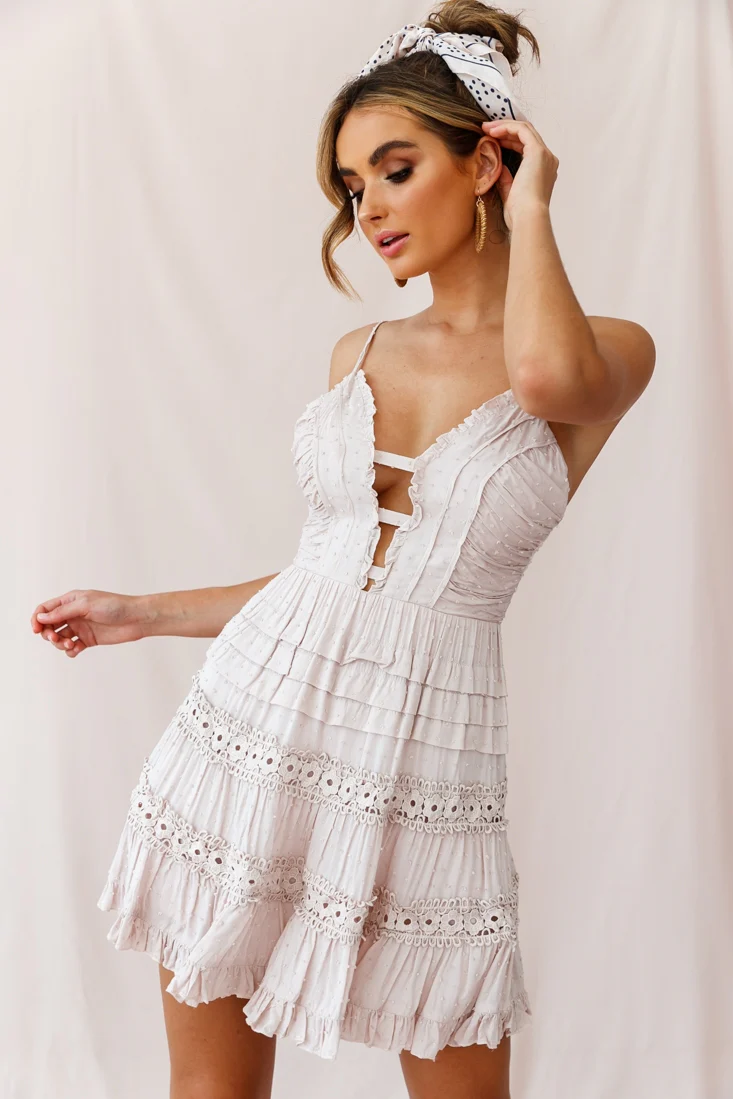 Riley Deep V-Neckline Ruffle Detail Dress Blush - Sonourner