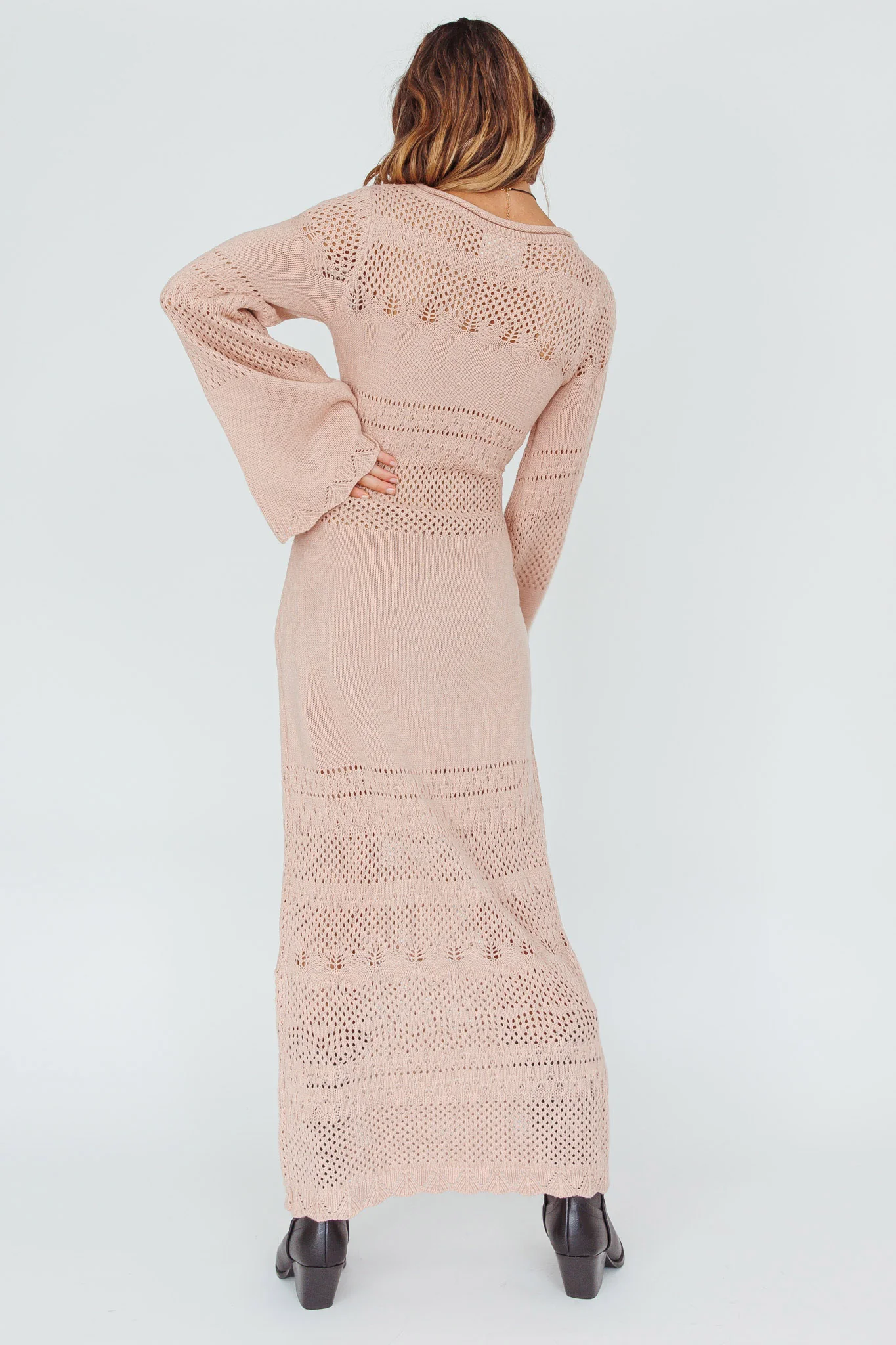 Gail Long Sleeve Crochet Maxi Dress Blush - Sonourner
