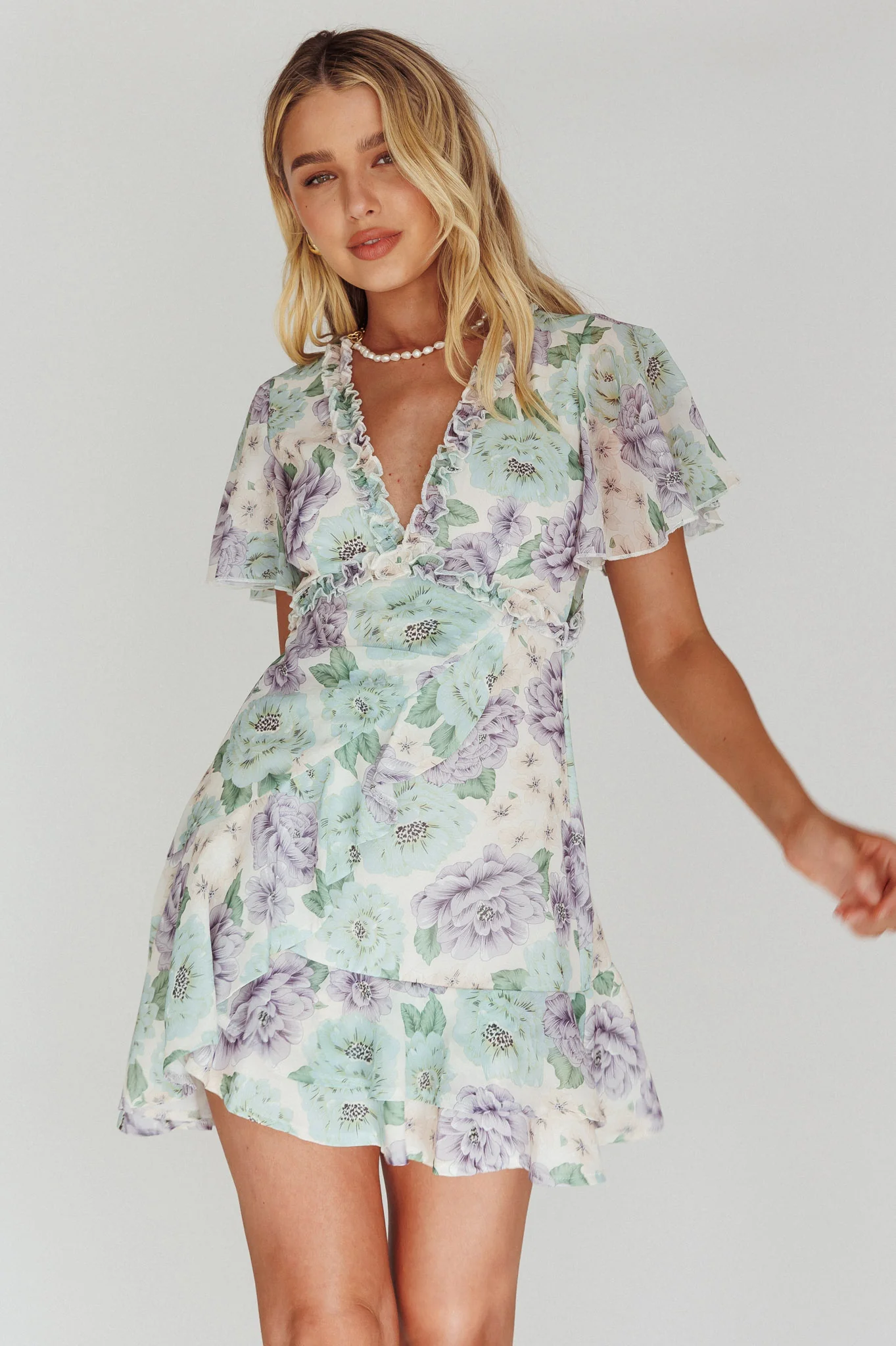 Laney Angel Sleeve Ruffle Dress Floral White - Sonourner