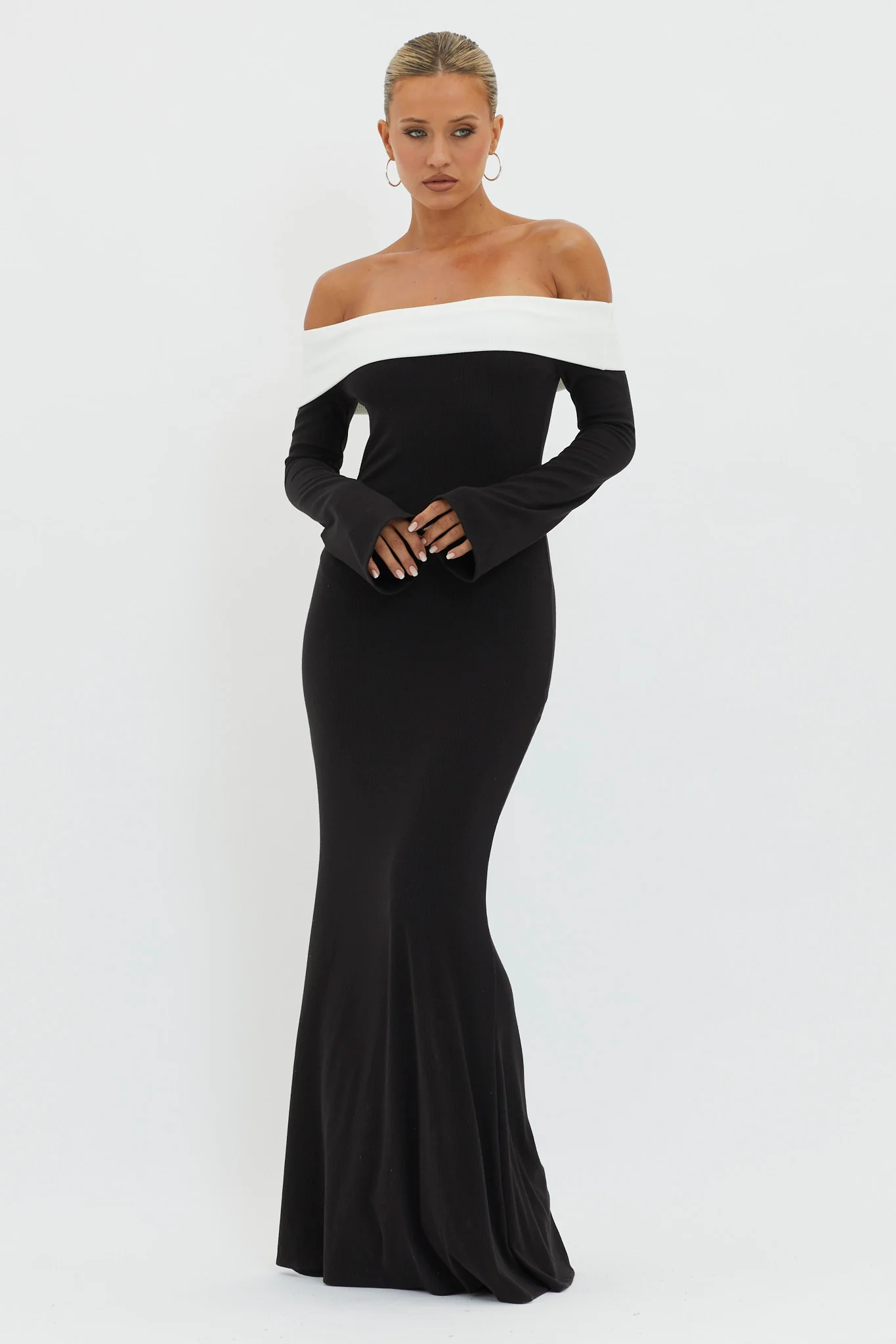 Sabrina Long Sleeve Off-Shoulder Maxi Dress Black - Sonourner