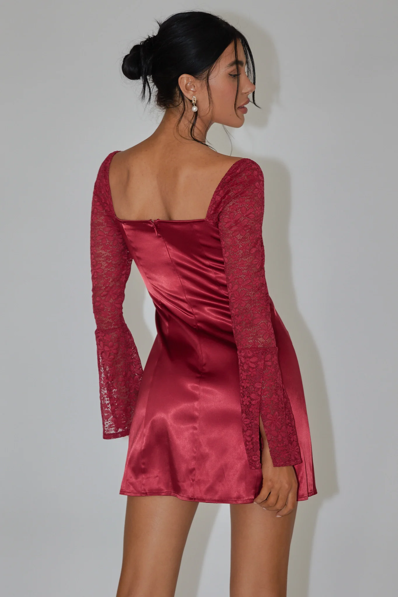 Ti Amo Lace Bust Long Sleeve Mini Dress Wine - Sonourner