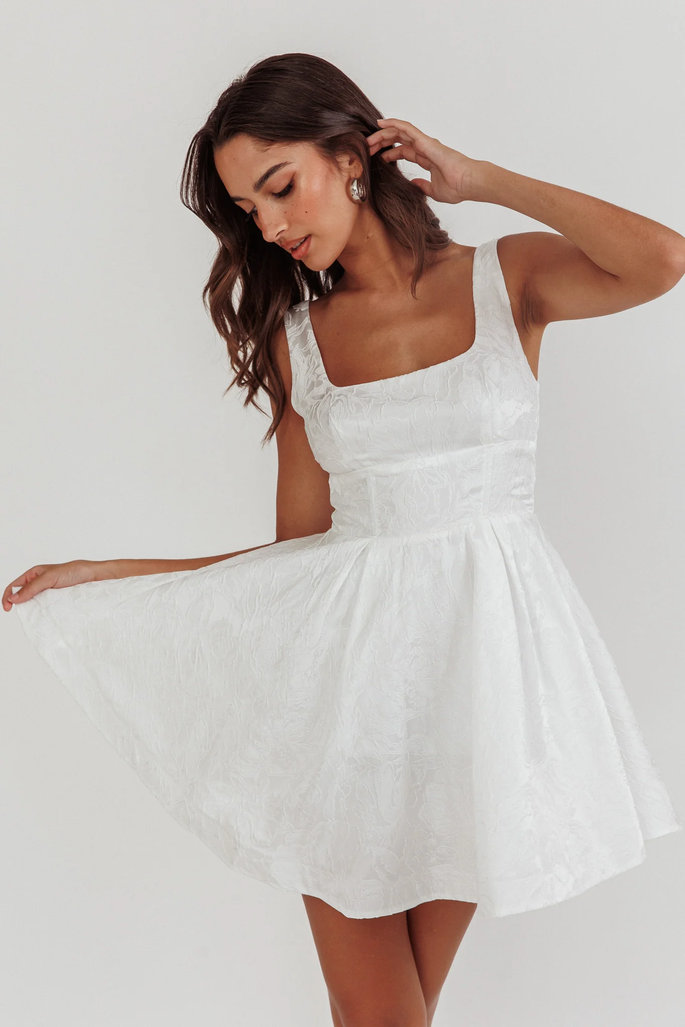 Belle Enchante Jacquard Mini Dress White - Sonourner