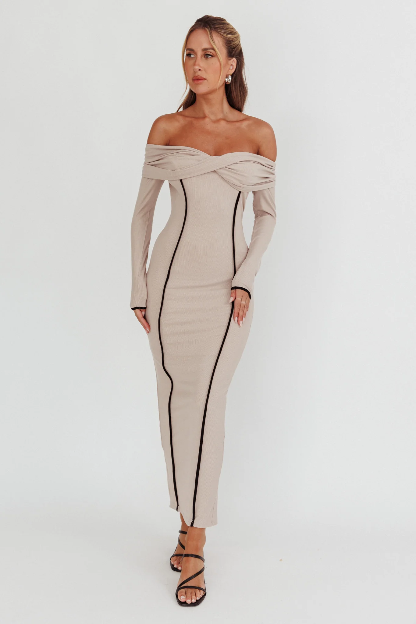 Genesis Off-Shoulder Long Sleeve Maxi Dress Pebble - Sonourner