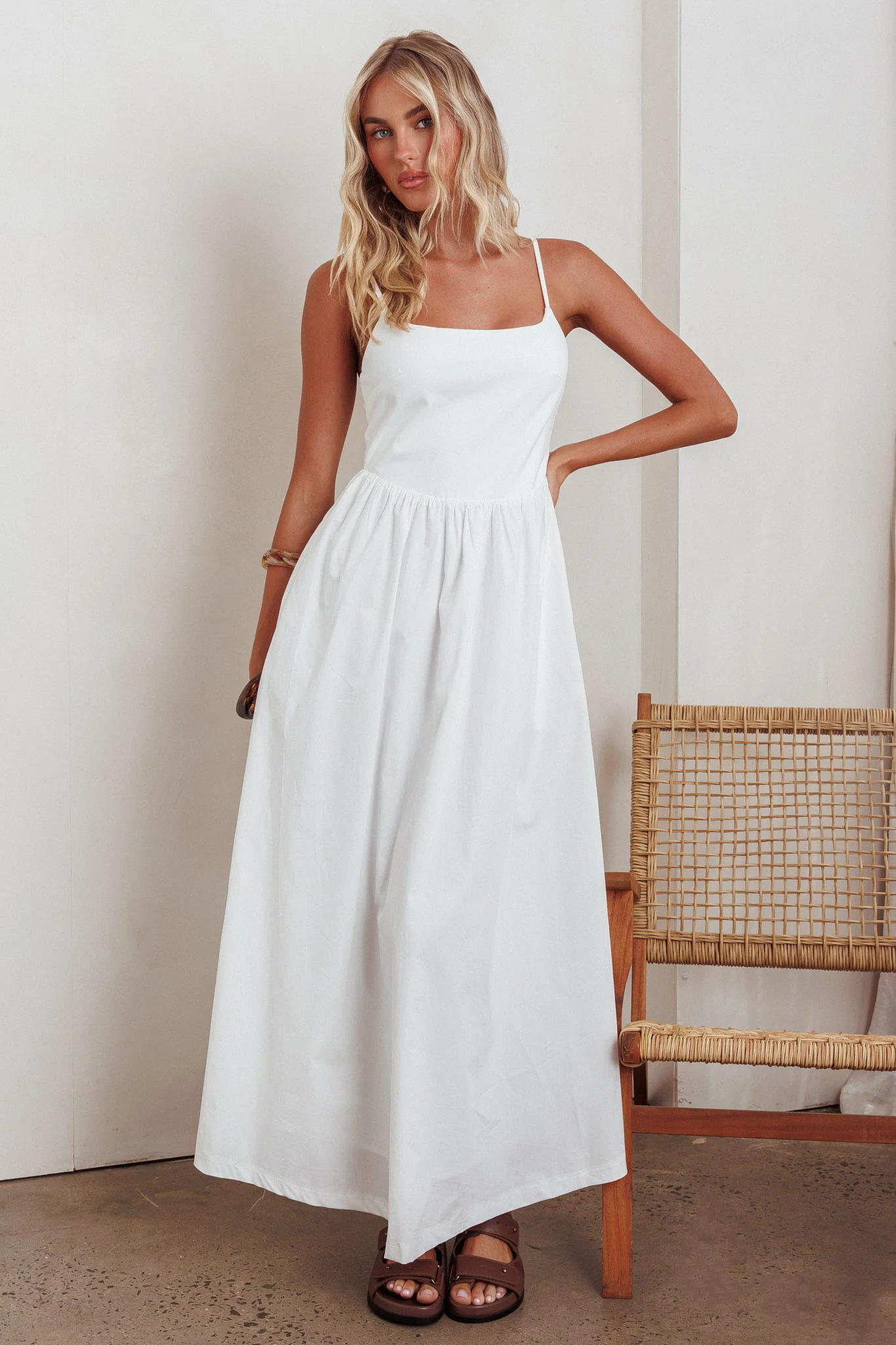 Yelizaveta Side Pocket Maxi Dress White - Sonourner