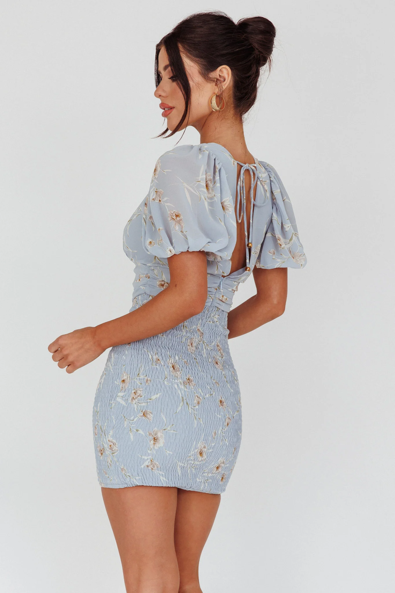 La Nena Shirred Mini Dress Floral Blue - Sonourner