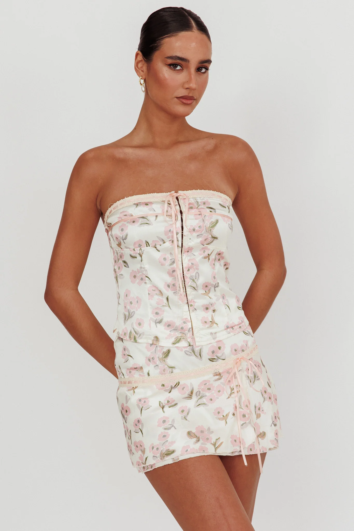 Tiya Lace Trim Mini Skirt Floral Pink - Sonourner