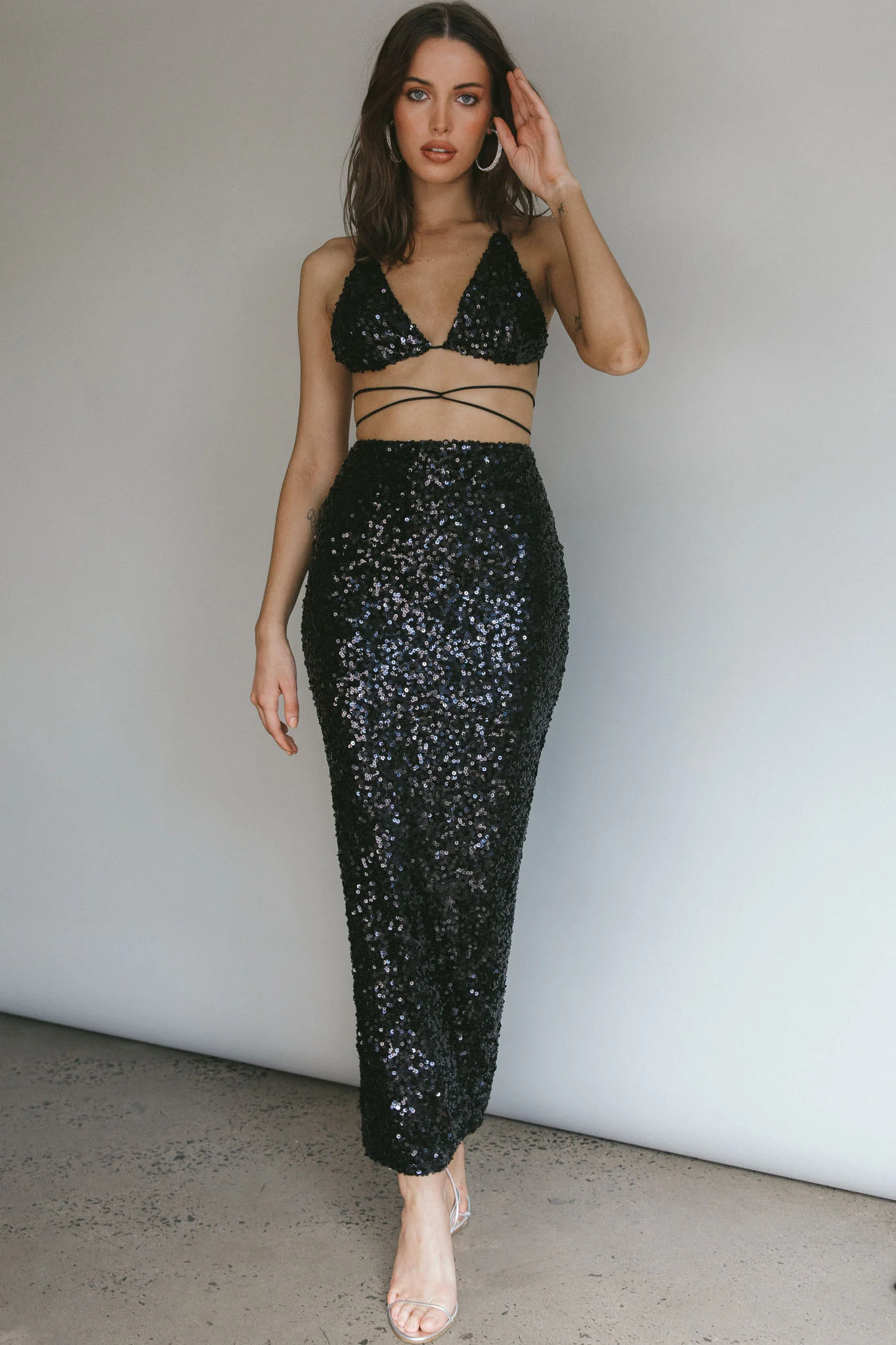 Zefa Sequin Midi Skirt Black - Sonourner