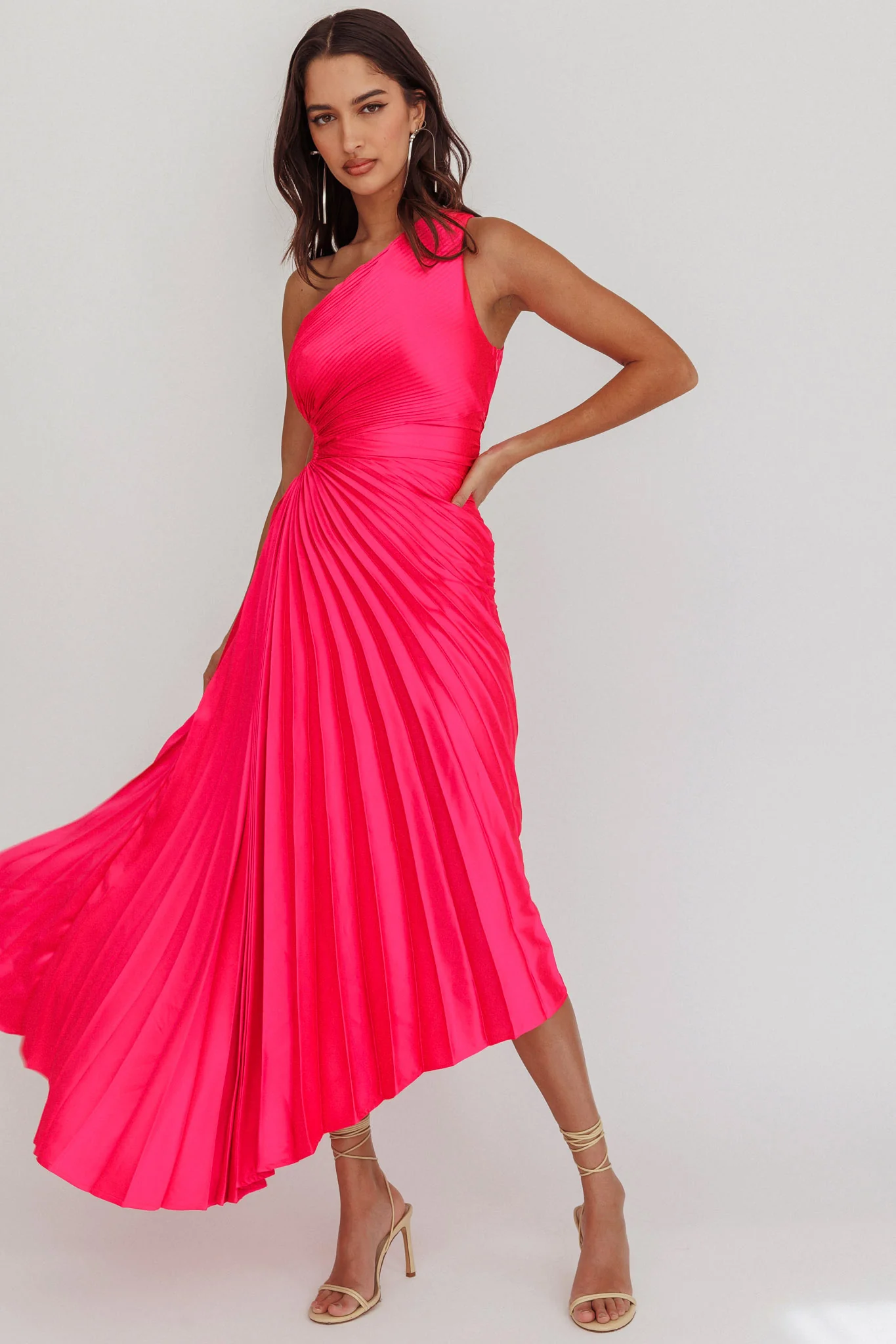 Brooklynn One-Shoulder Accordion Pleat Satin Midi Dress Fuchsia - Sonourner