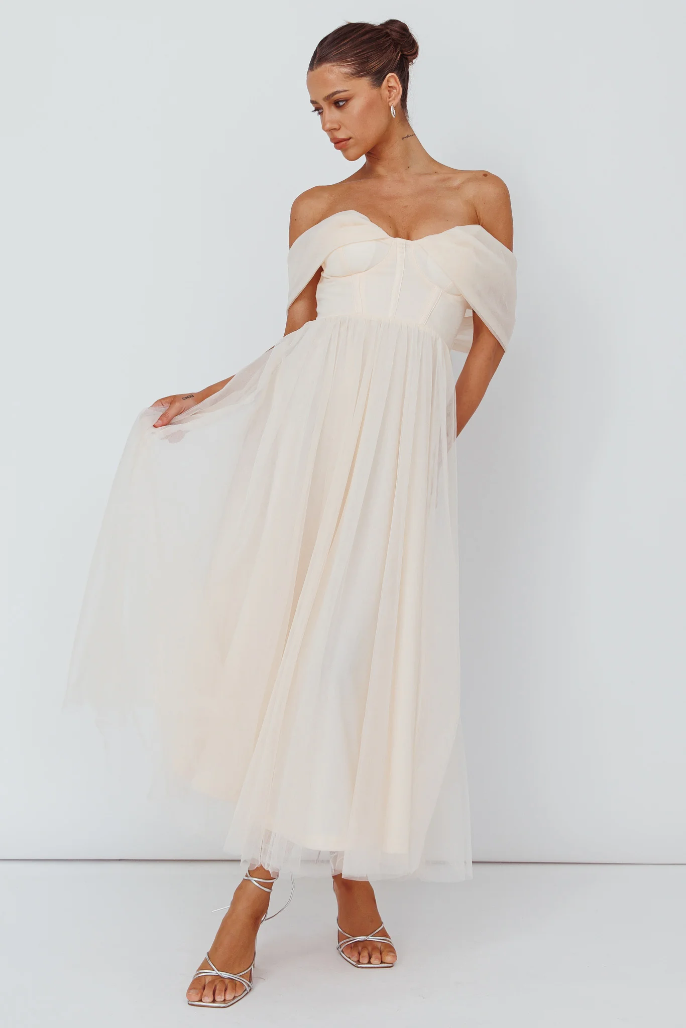 Dreamers & Lovers Off-Shoulder Maxi Dress Vanilla - Sonourner