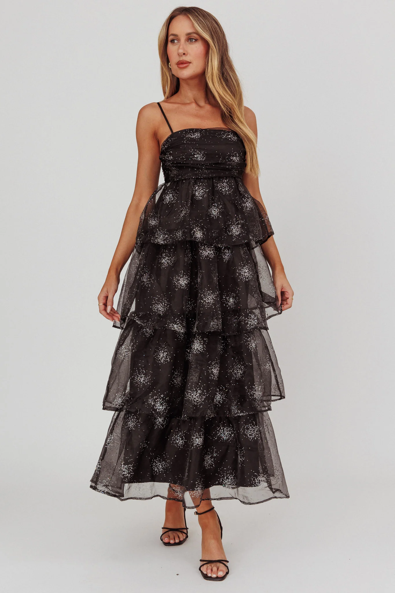 Morina Tiered Maxi Dress Glitter Black - Sonourner
