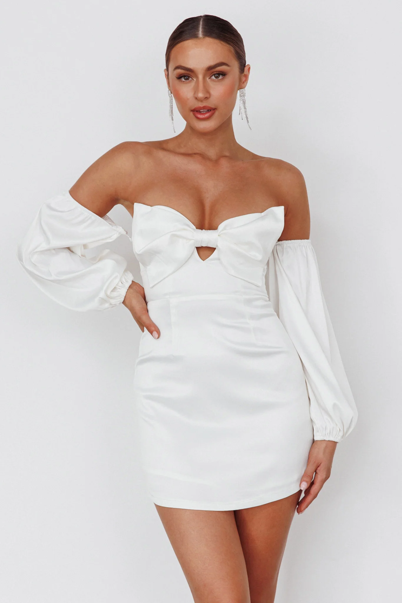 Lilly Off-Shoulder Bow Mini Dress White - Sonourner