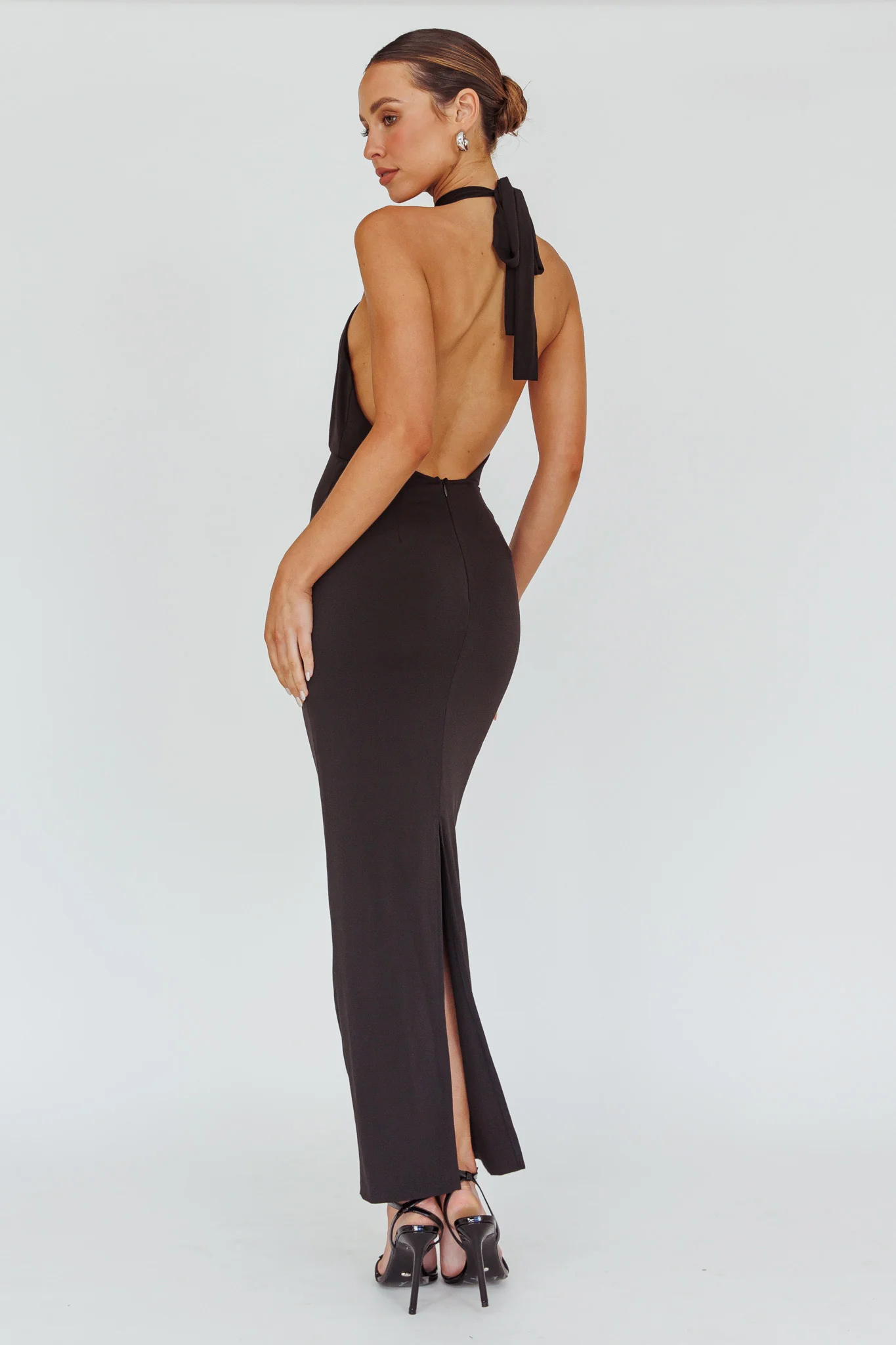 Simha Rose Halterneck Midi Dress Black - Sonourner