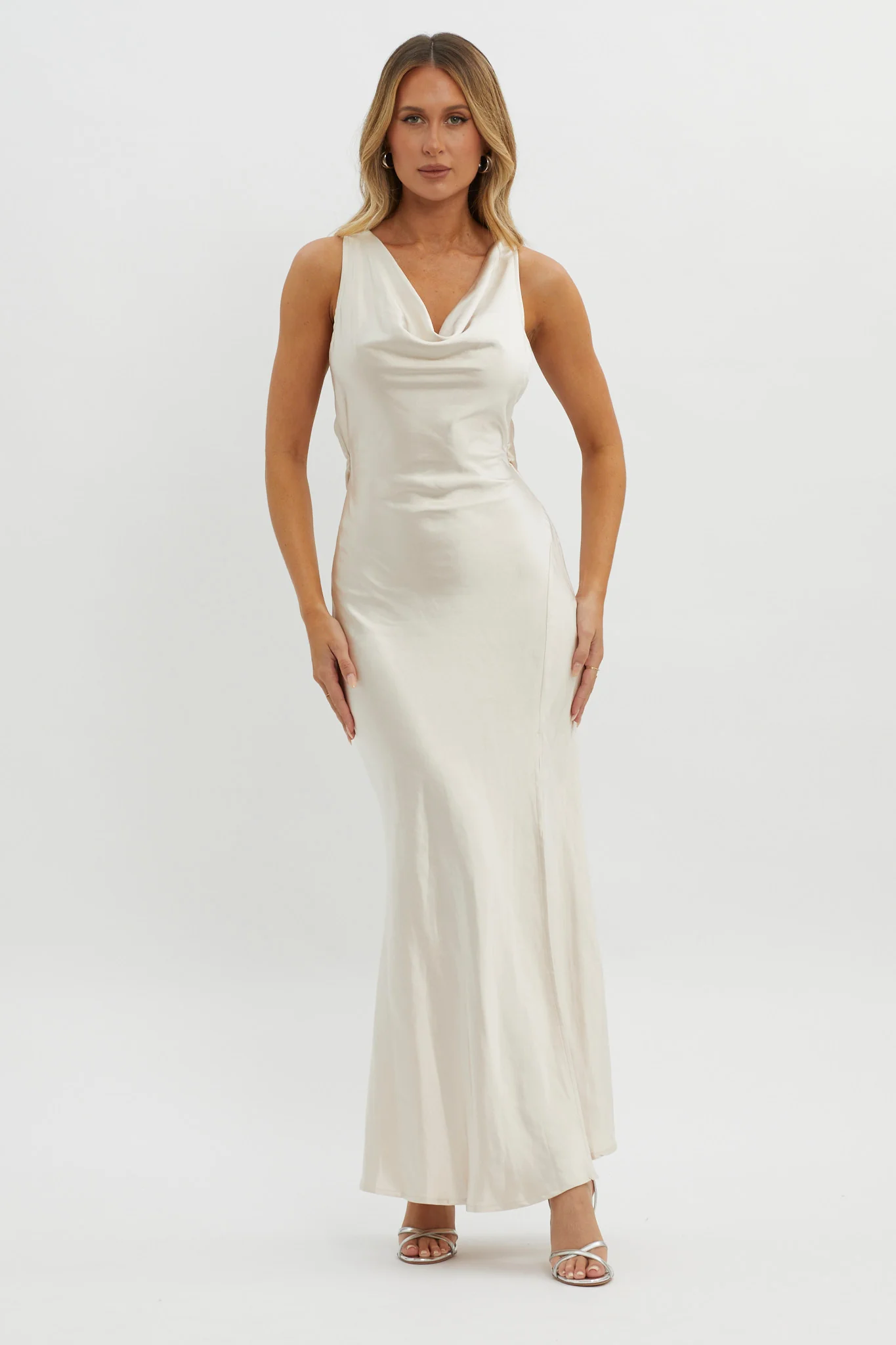 Gwendelynn Floral Back Strap Dress Champagne - Sonourner