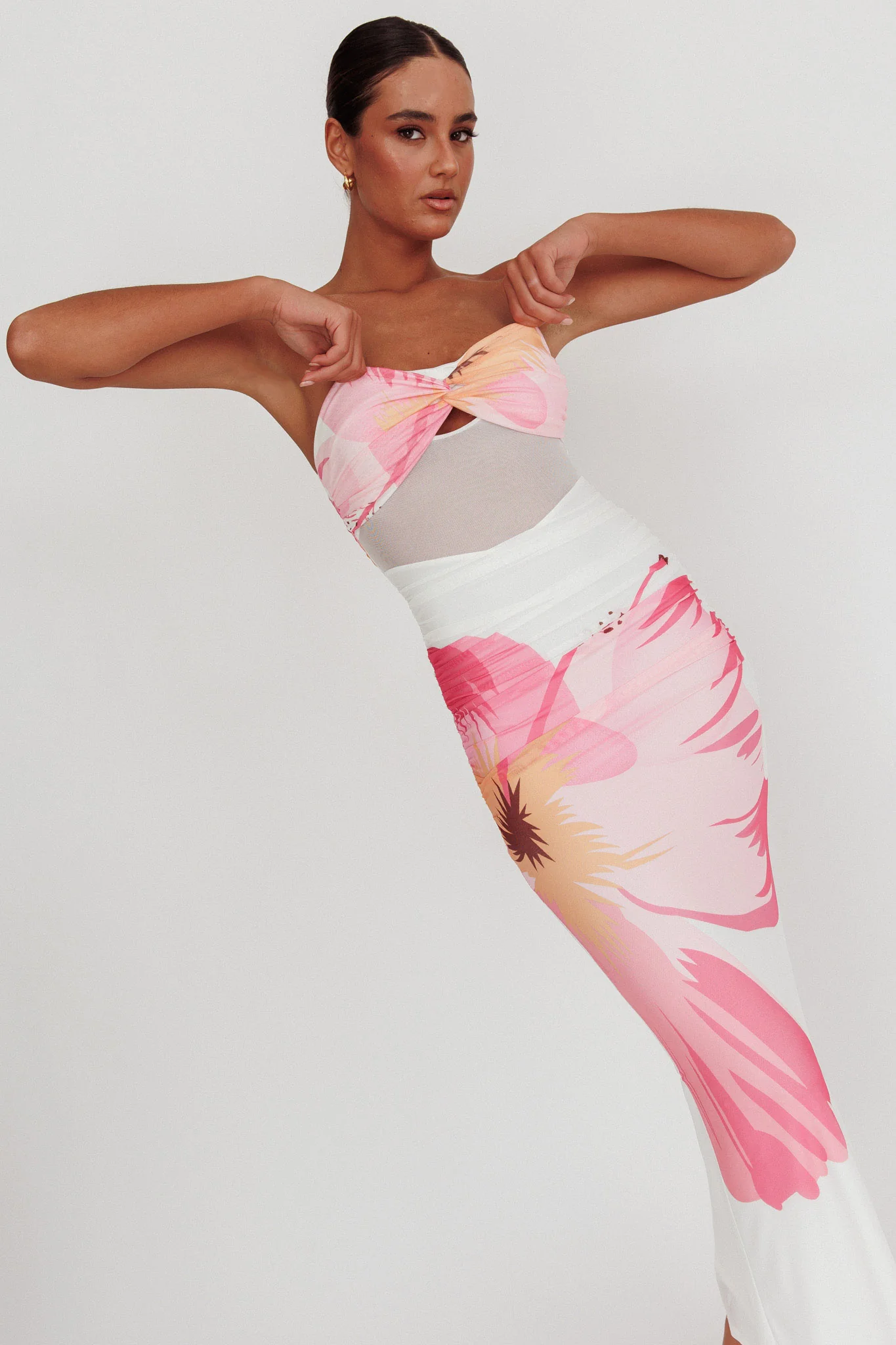 Oliana Sheer Waist Floral Maxi Dress White - Sonourner