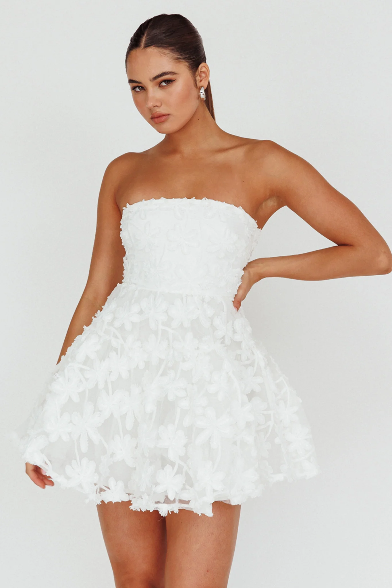 Dori Floral Embellished Mini Dress White - Sonourner