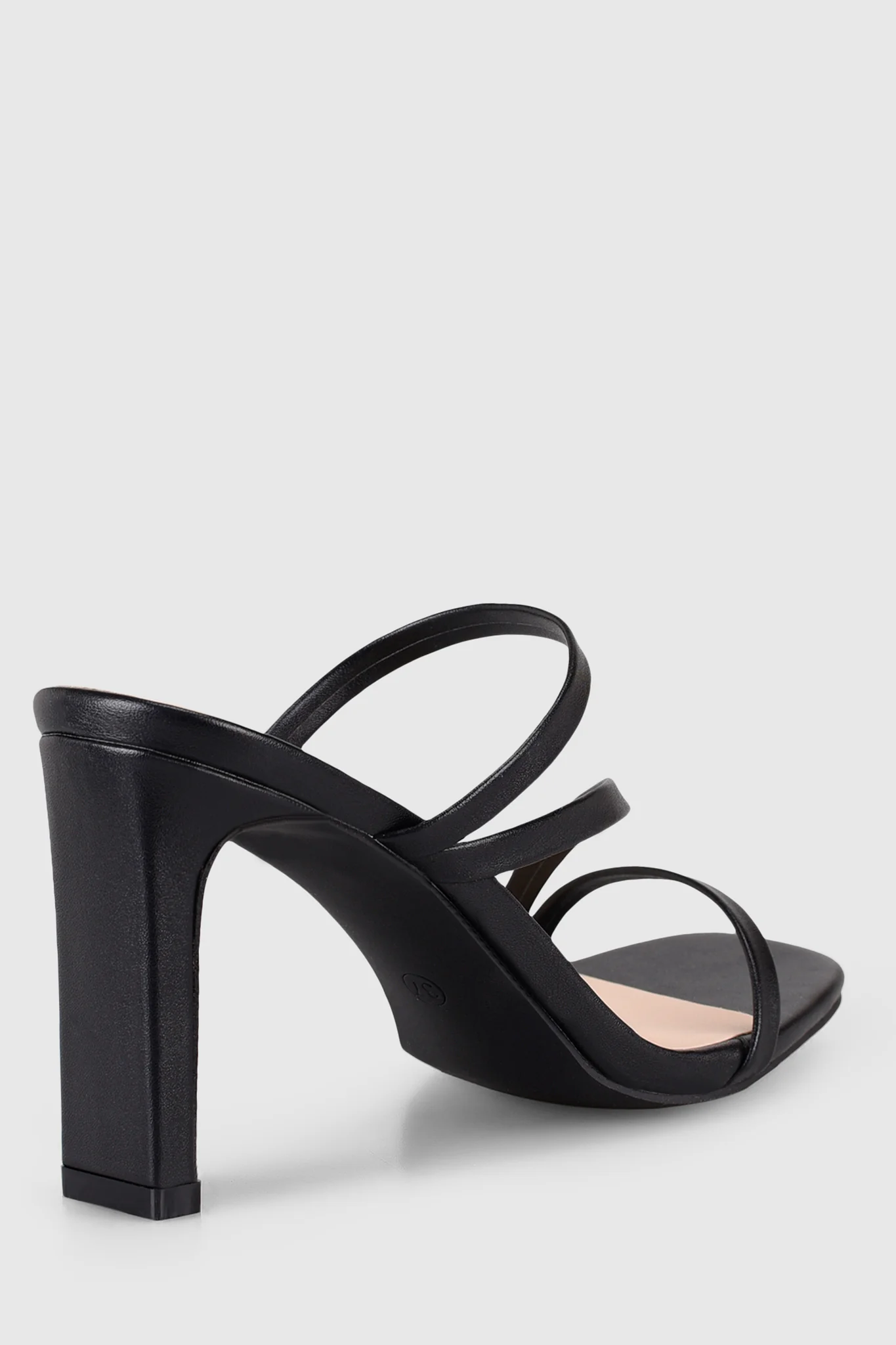 VERALi Kipper Block Heel Mules Black Smooth - Sonourner