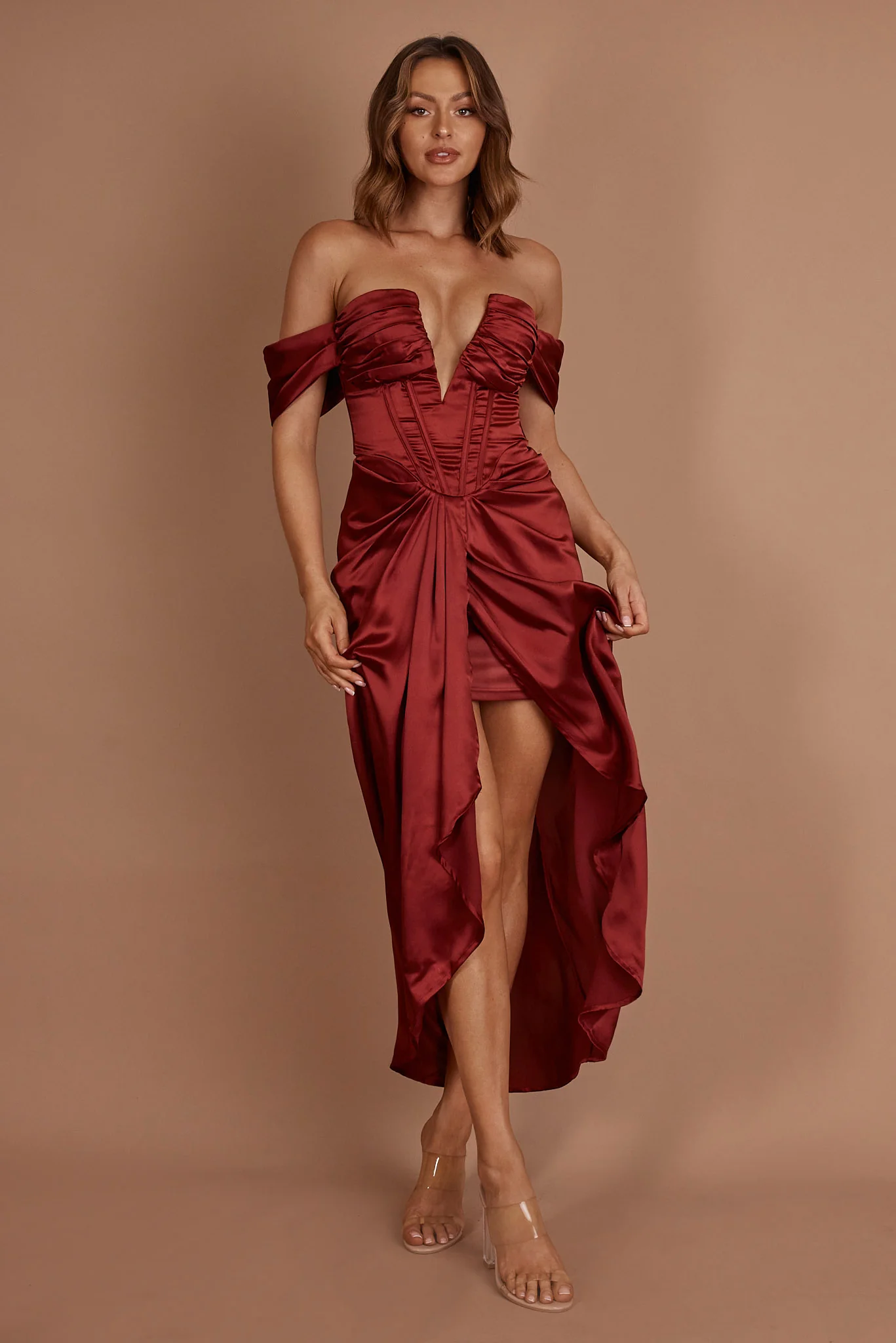 Mariesa Plunging Neckline Dress Red - Sonourner
