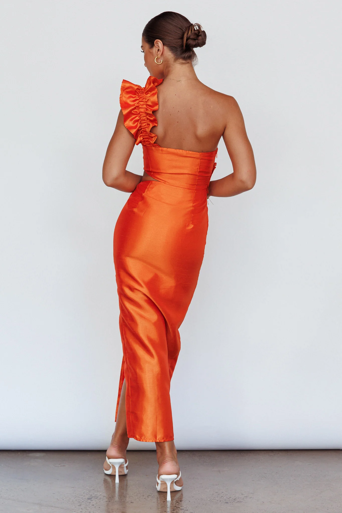 NY Moment Wide Ruffle Shoulder Dress Orange - Sonourner