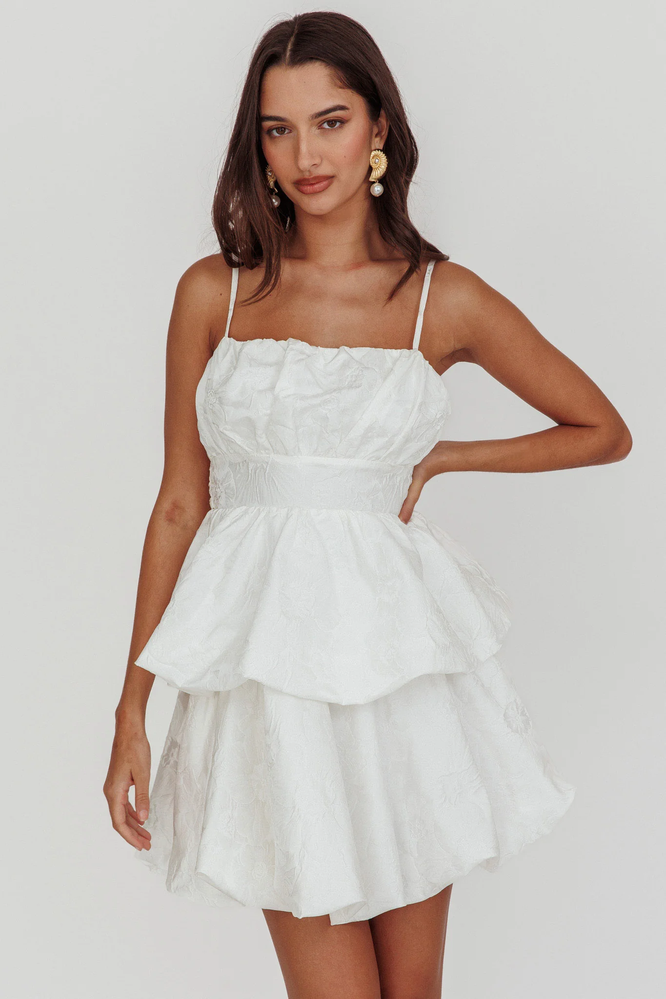 Zilara Bubble Hem Bow Mini Dress Jacquard White - Sonourner
