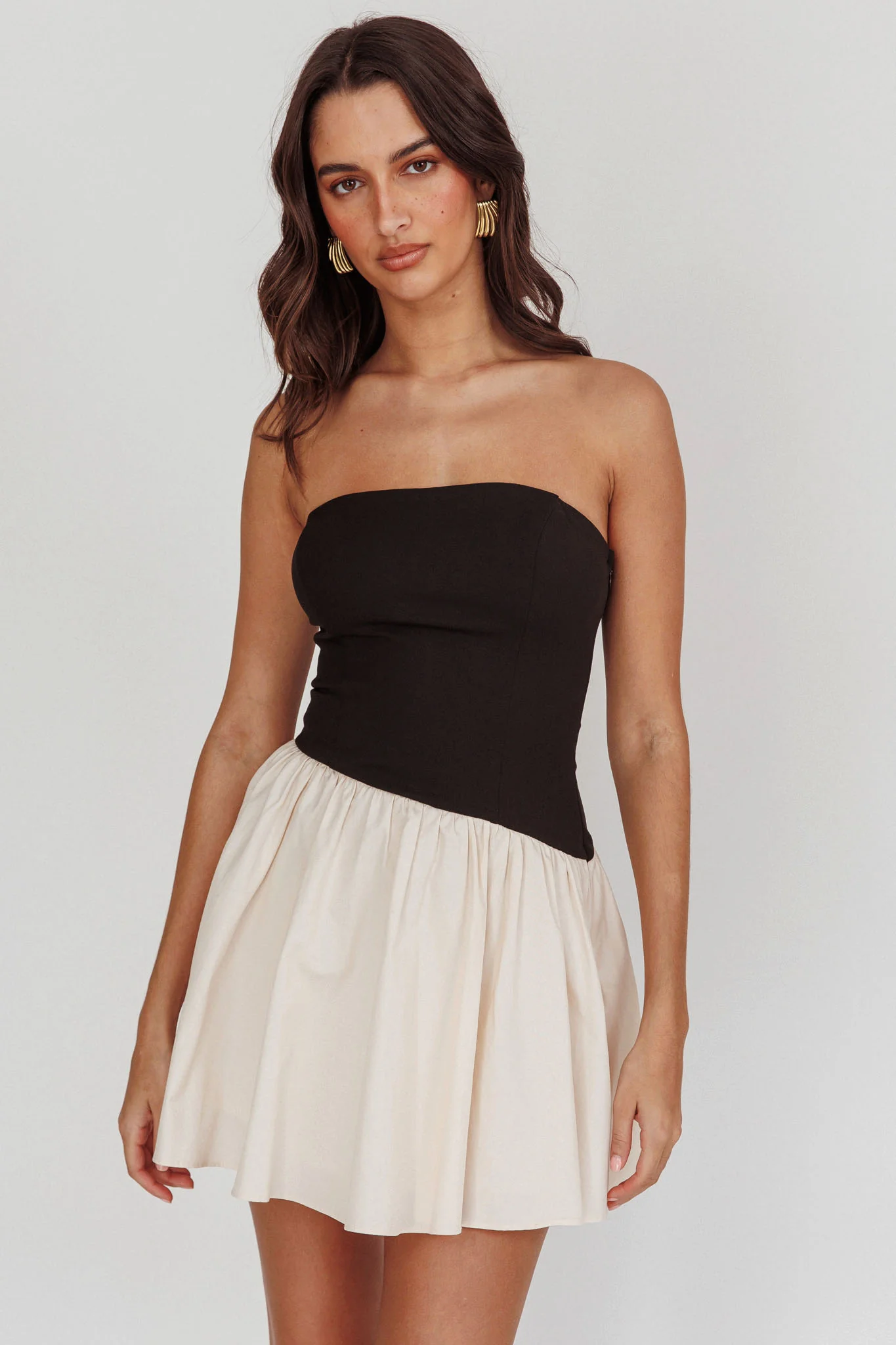 Marzipan Strapless Contrast Mini Dress Black Cream - Sonourner