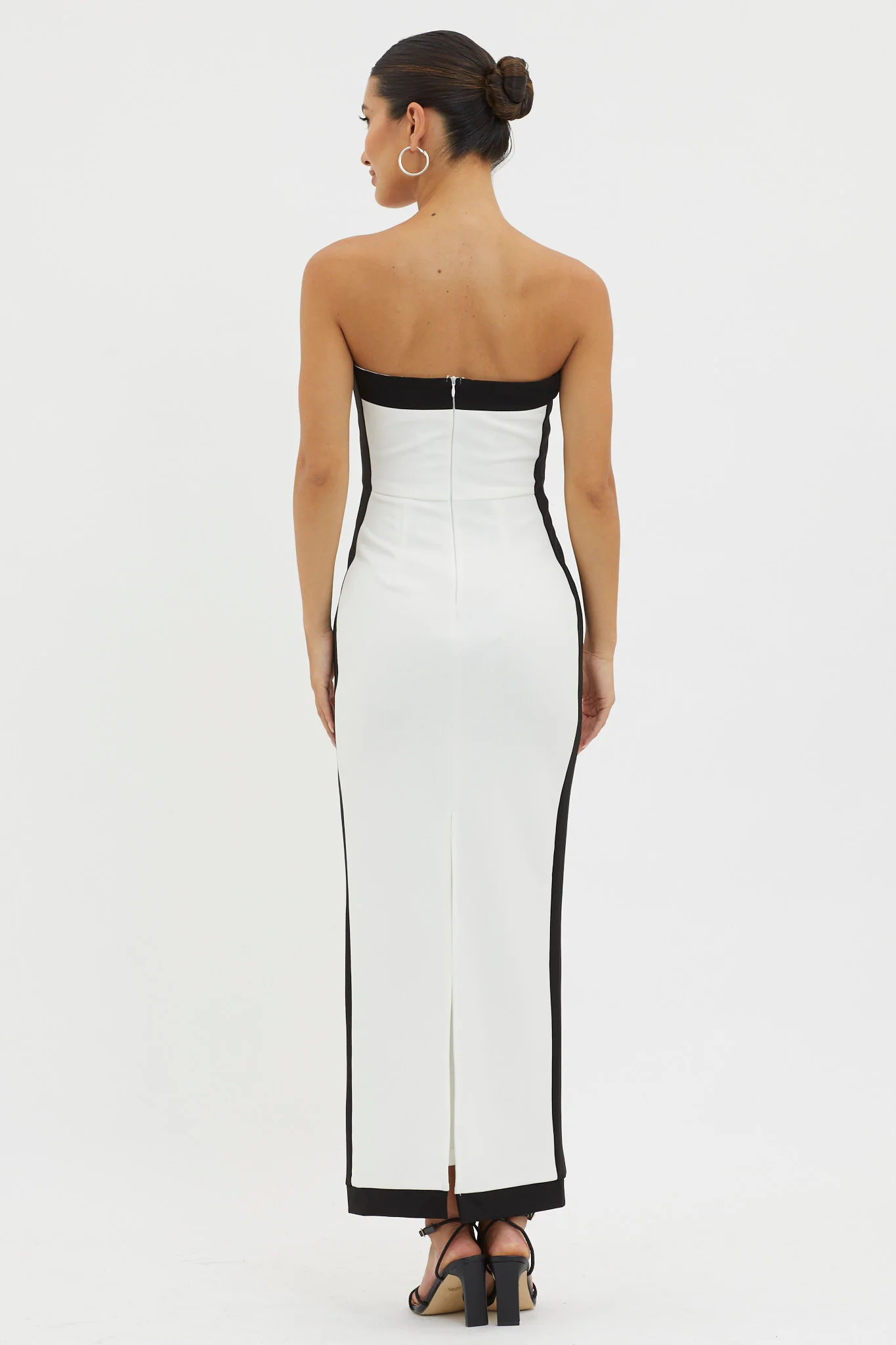 Tenika Strapless Bodycon Maxi Dress White/Black - Sonourner