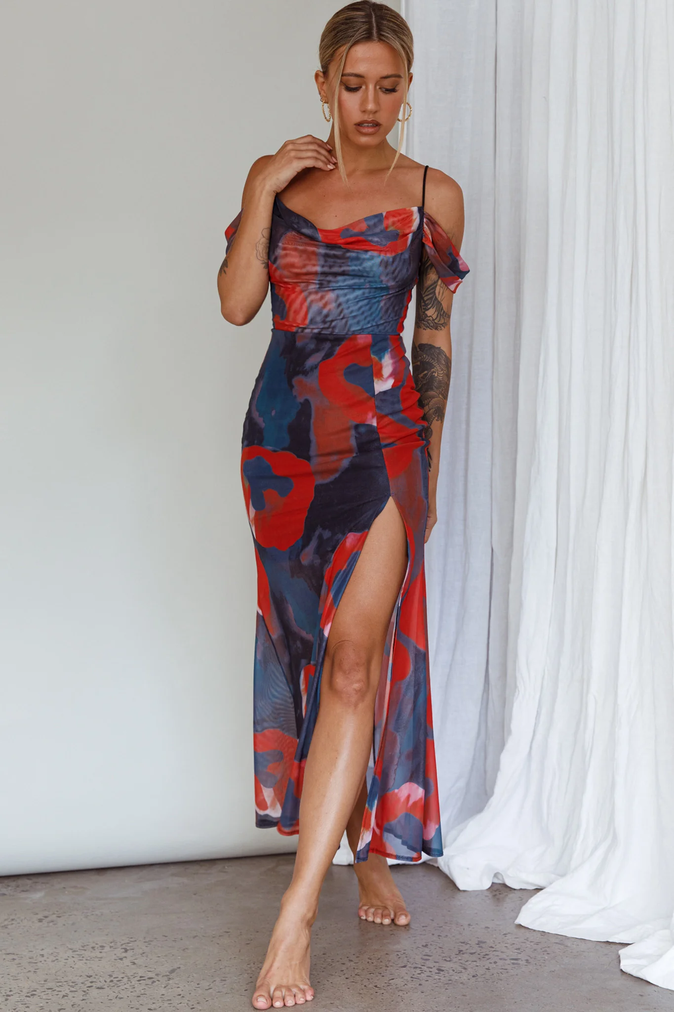 Arcadia Off-Shoulder Sleeve Midi Dress Red - Sonourner