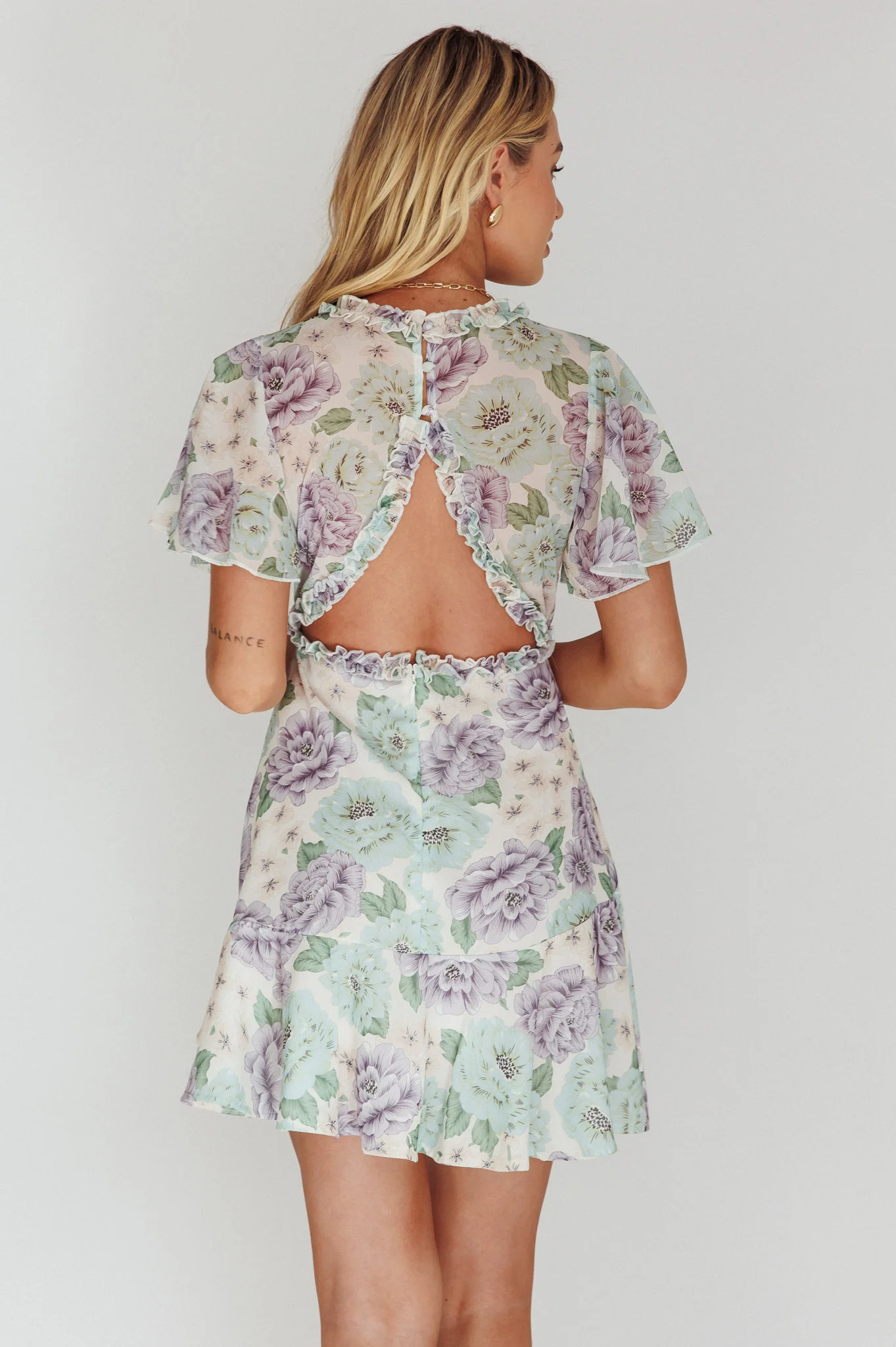 Laney Angel Sleeve Ruffle Dress Floral White - Sonourner