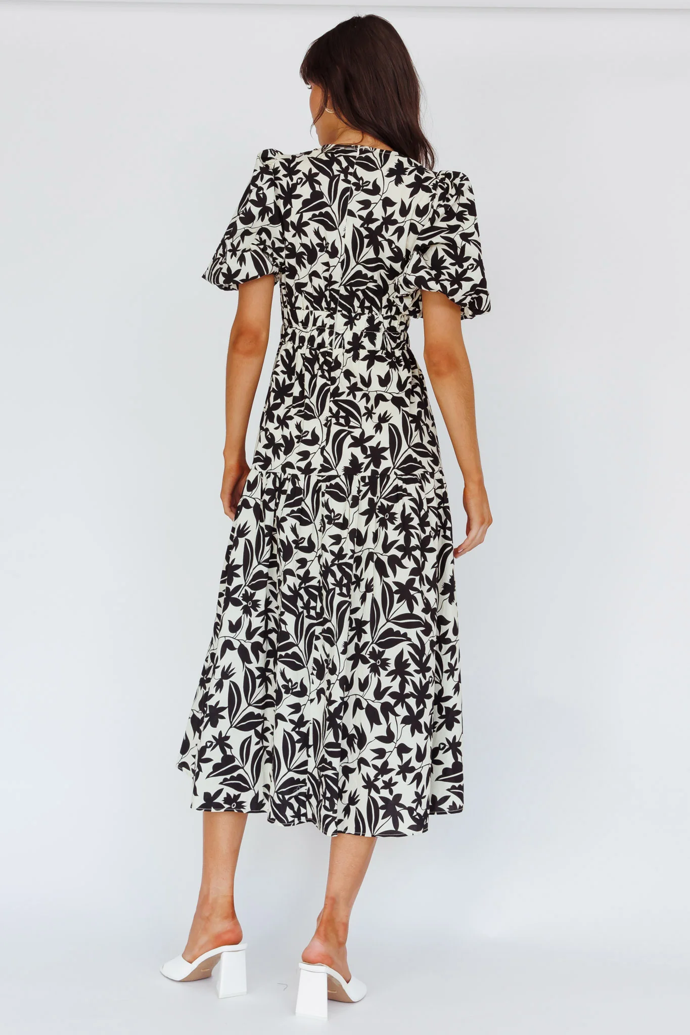 Summer Land V-Neckline Midi Dress Floral Beige - Sonourner