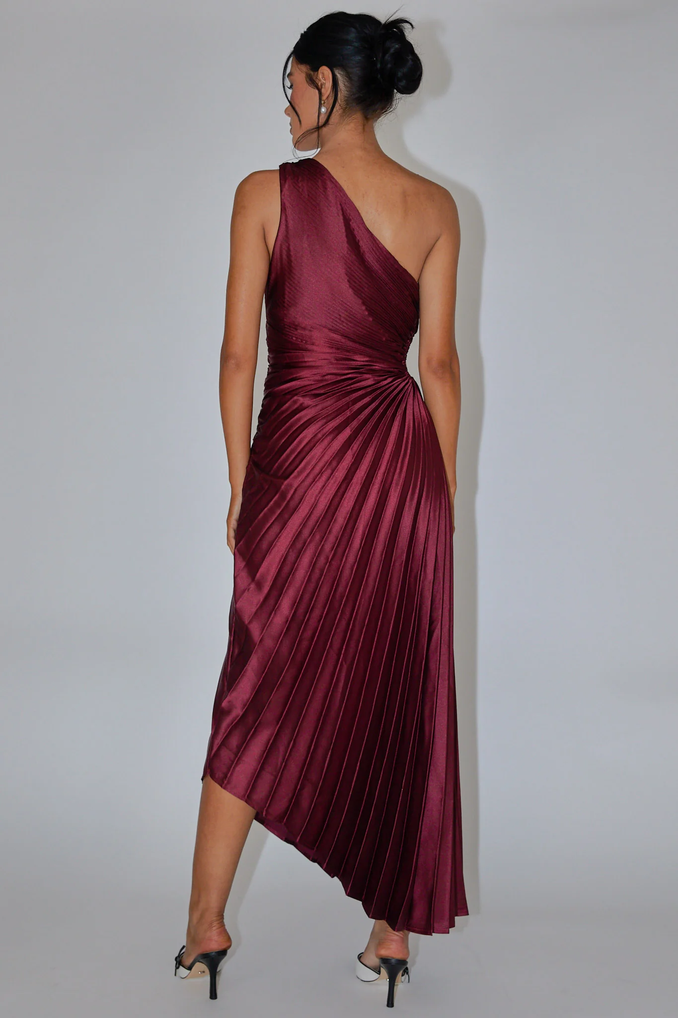 Brooklynn One-Shoulder Accordion Pleat Dress Wine - Sonourner