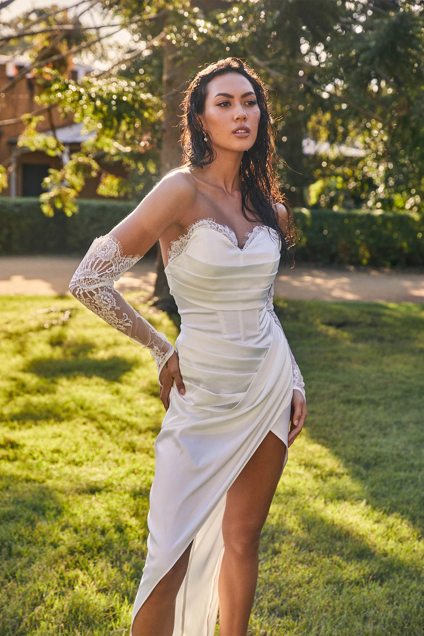 Shanice Lace Trim Sweetheart Midi Dress White - Sonourner