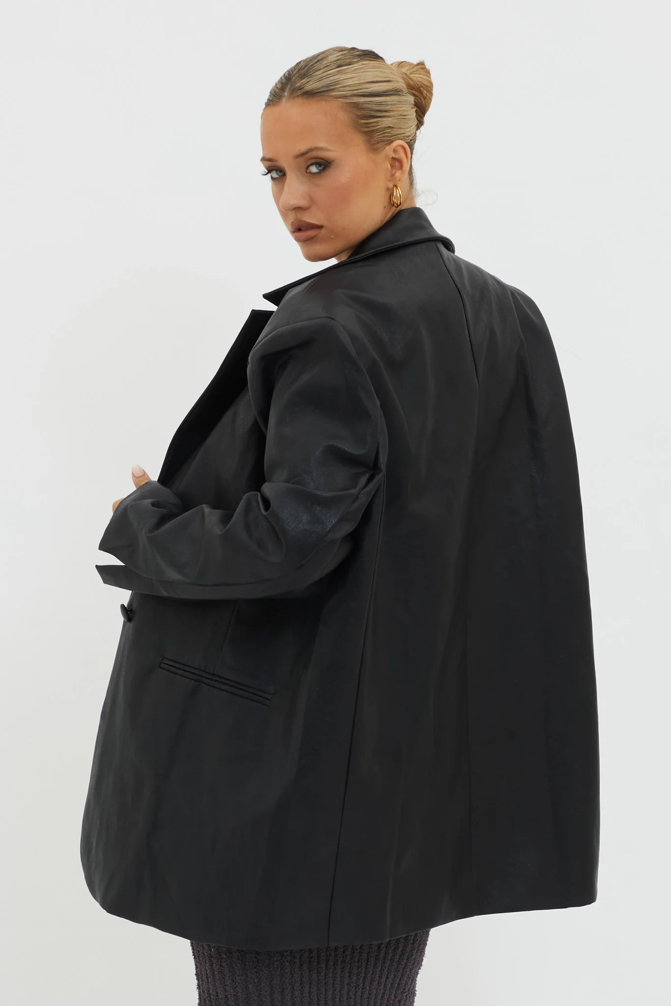 Luminate Oversized Coat Jacket Black - Sonourner