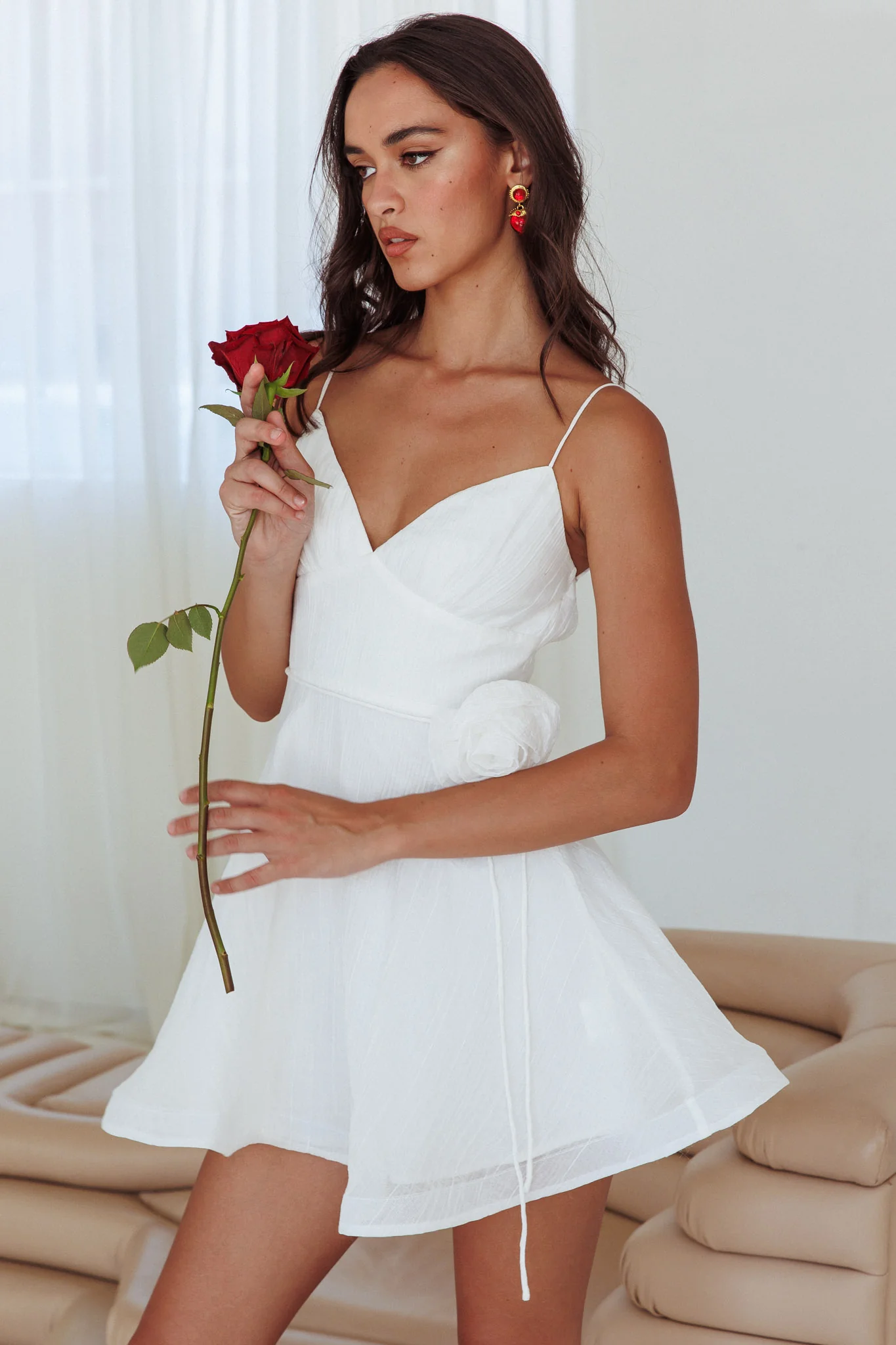 Kalinda Rose Accent Mini Dress Crepe White - Sonourner