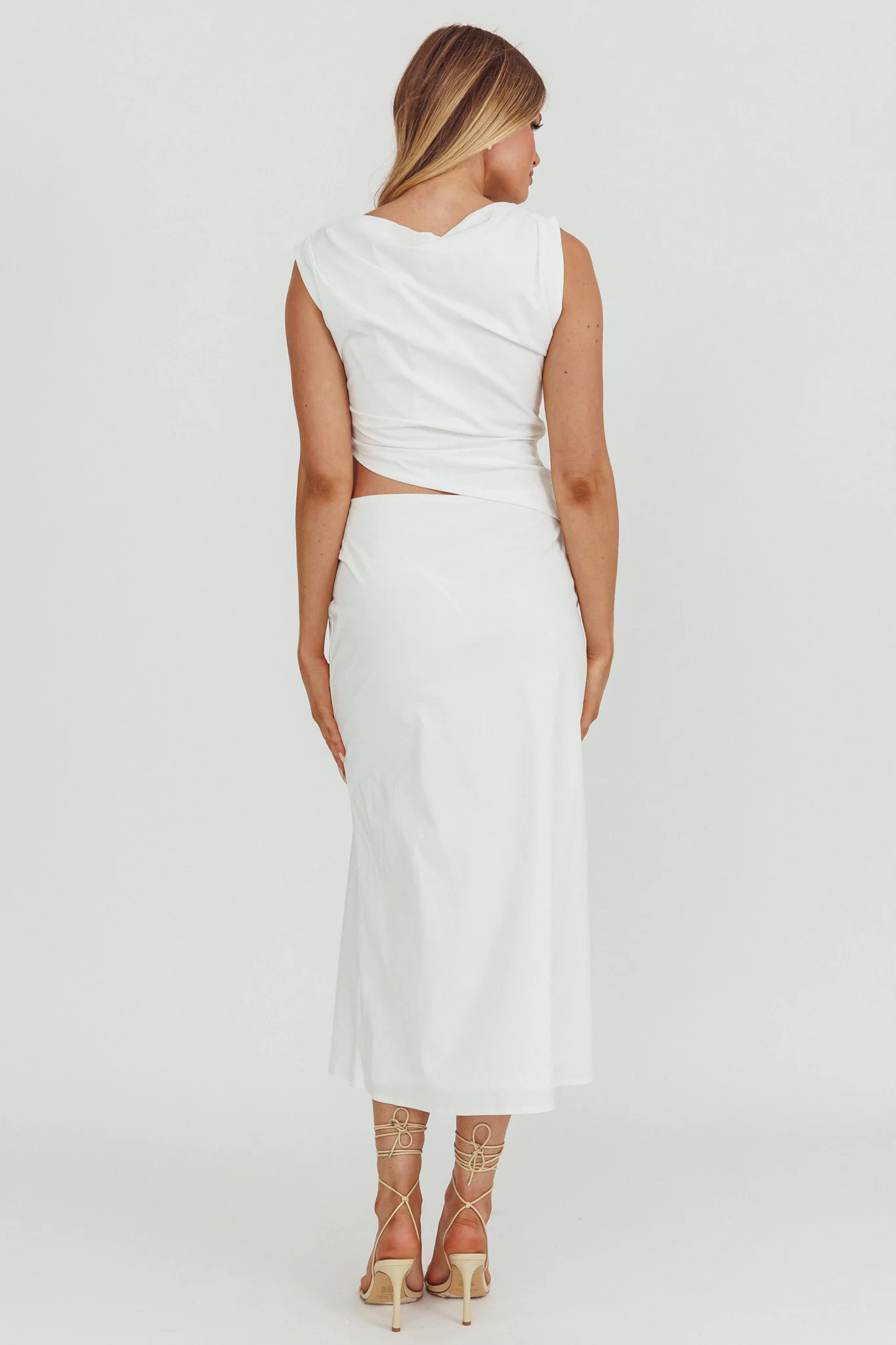 Lorely Boat Neck Cut Out Midi Dress White - Sonourner