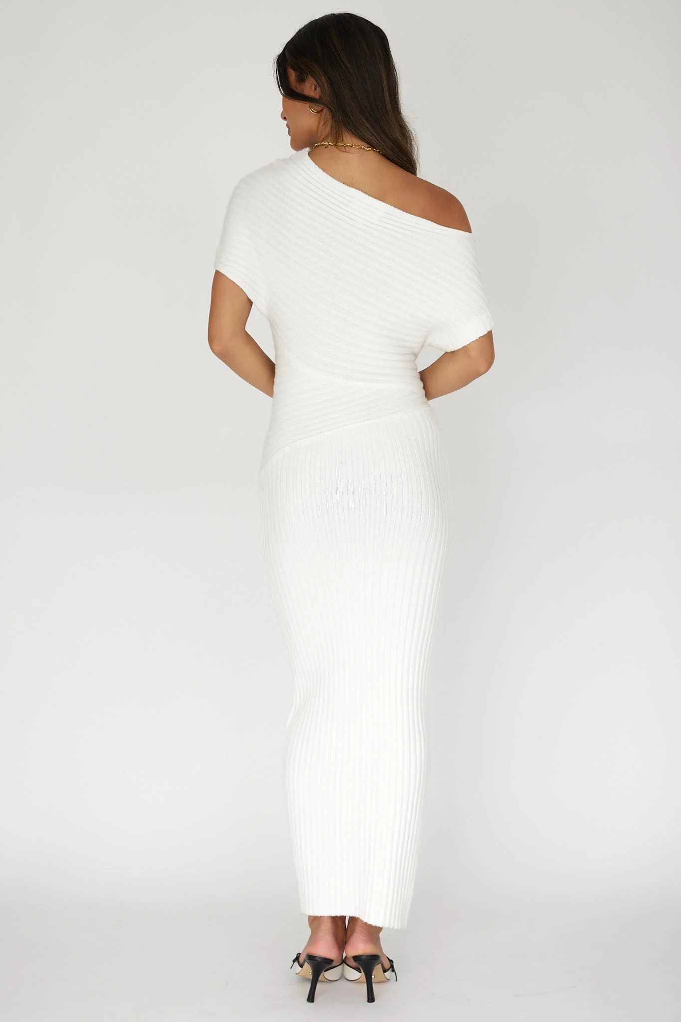 Kaelyn Asymmetric Neck Knit Maxi Dress White - Sonourner