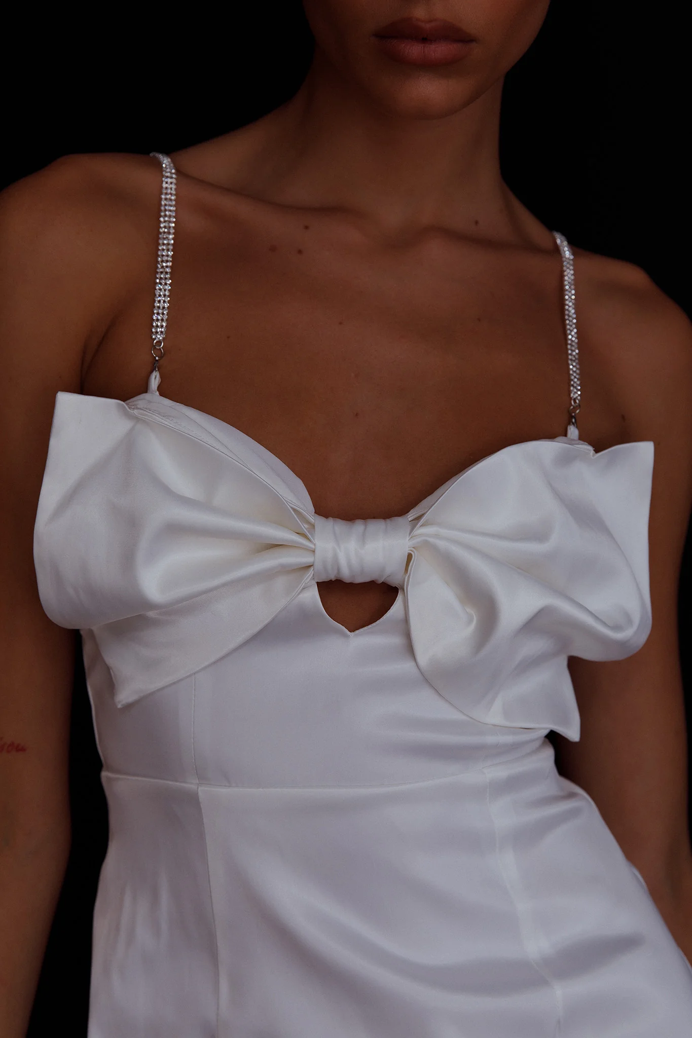 Lilly Bow Diamante Mini Dress White - Sonourner