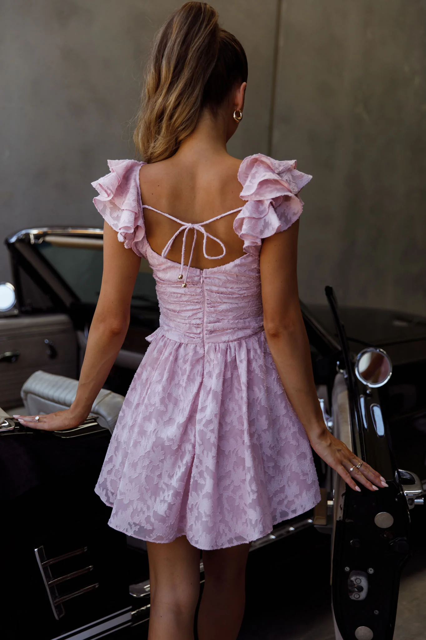 Lola Ruffle Shoulder Ruched Dress Textured Blush - Sonourner