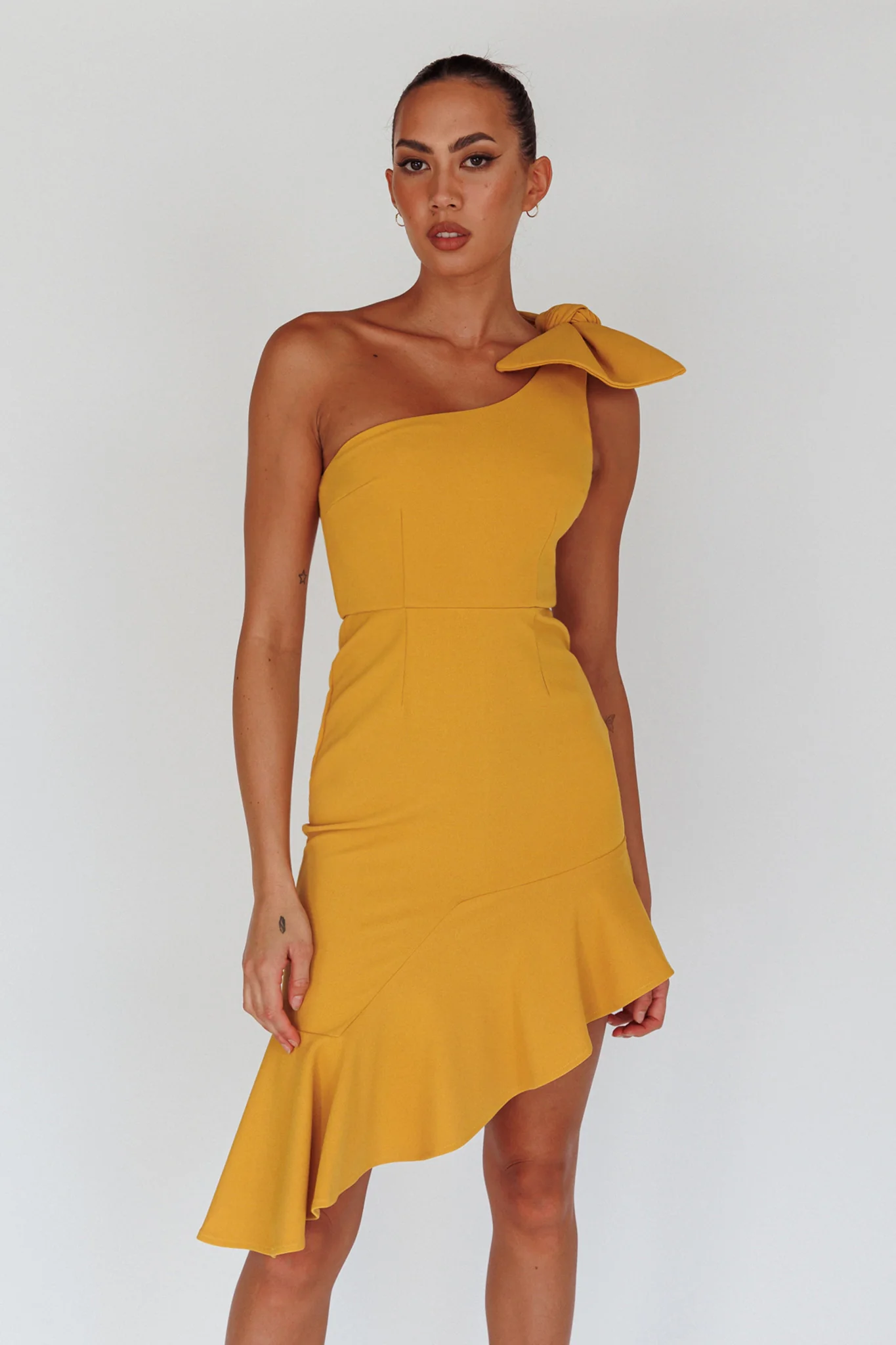 Tiffany One-Shoulder Bow Dress Mustard - Sonourner