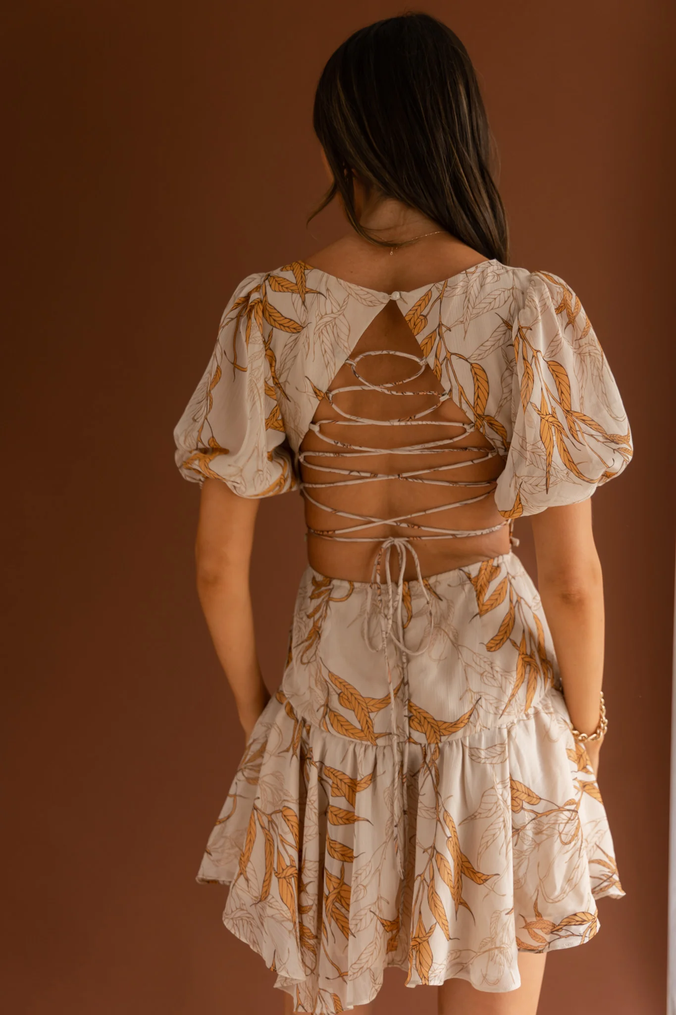 Petite Cherie Puff Sleeve Lace-Up Back Dress Leaf Print Beige - Sonourner