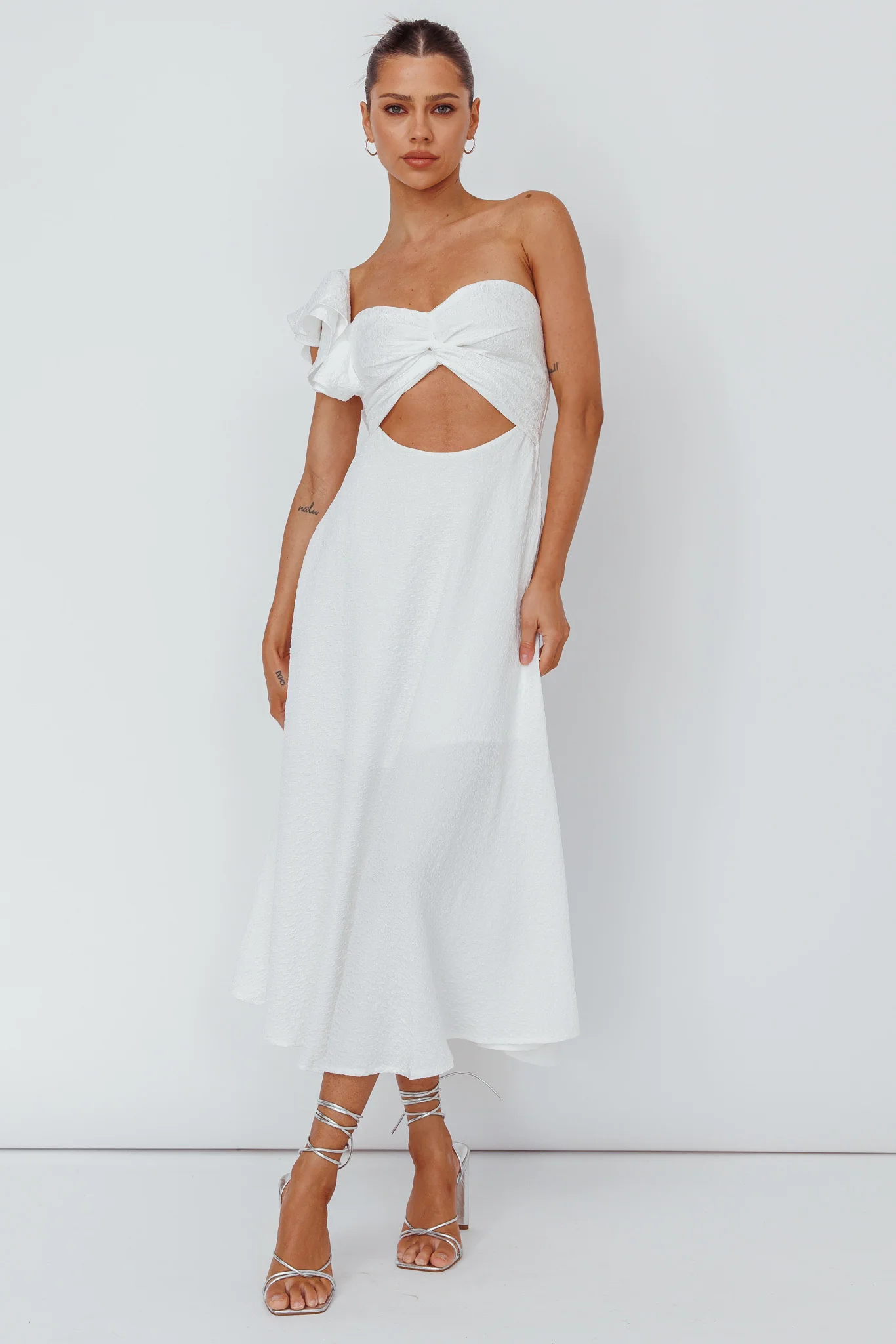 Jolina Ruffle Shoulder Midi Dress White - Sonourner
