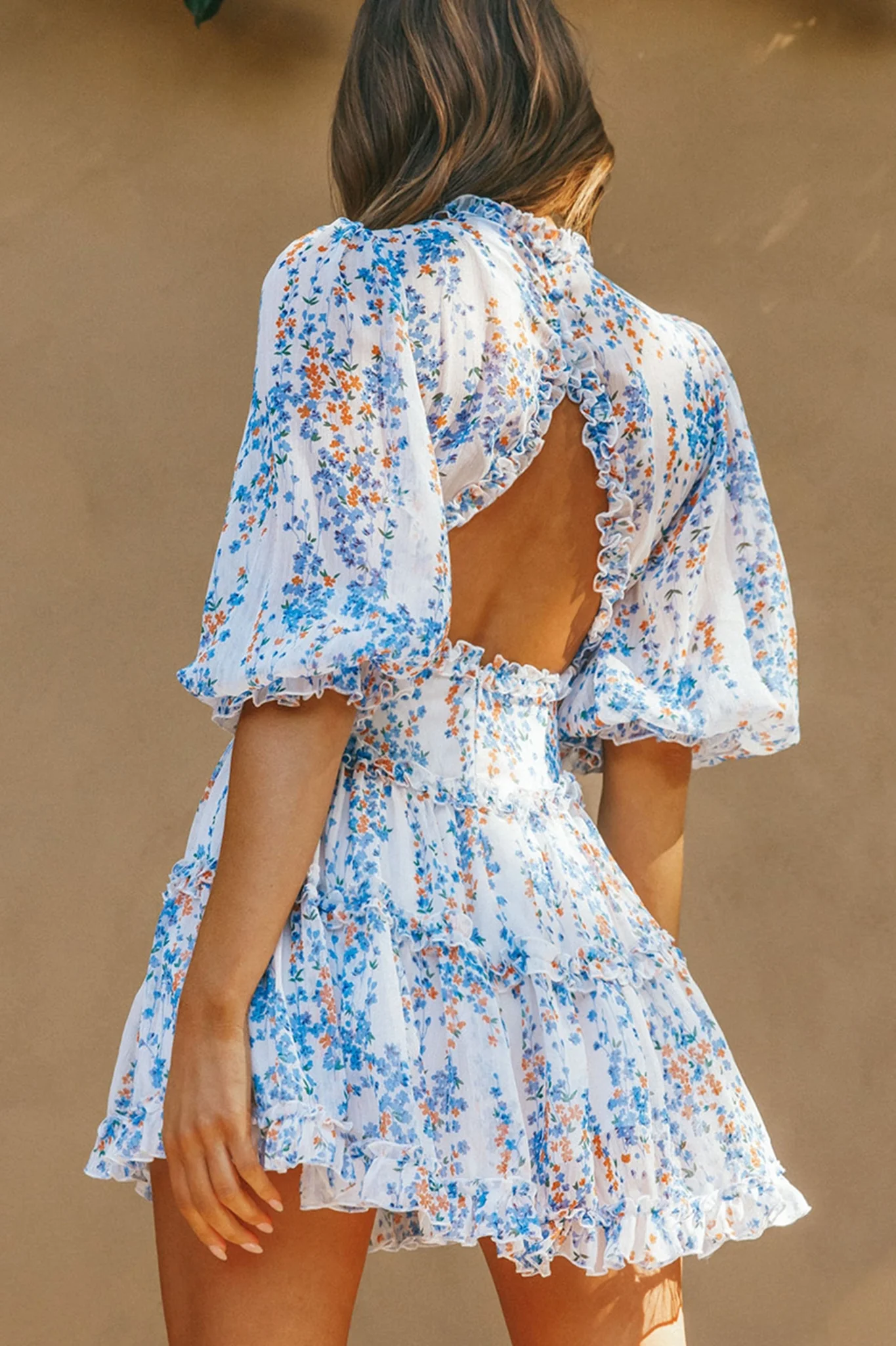 Laney Cutout Back Ruffle Detail Floral Dress White - Sonourner