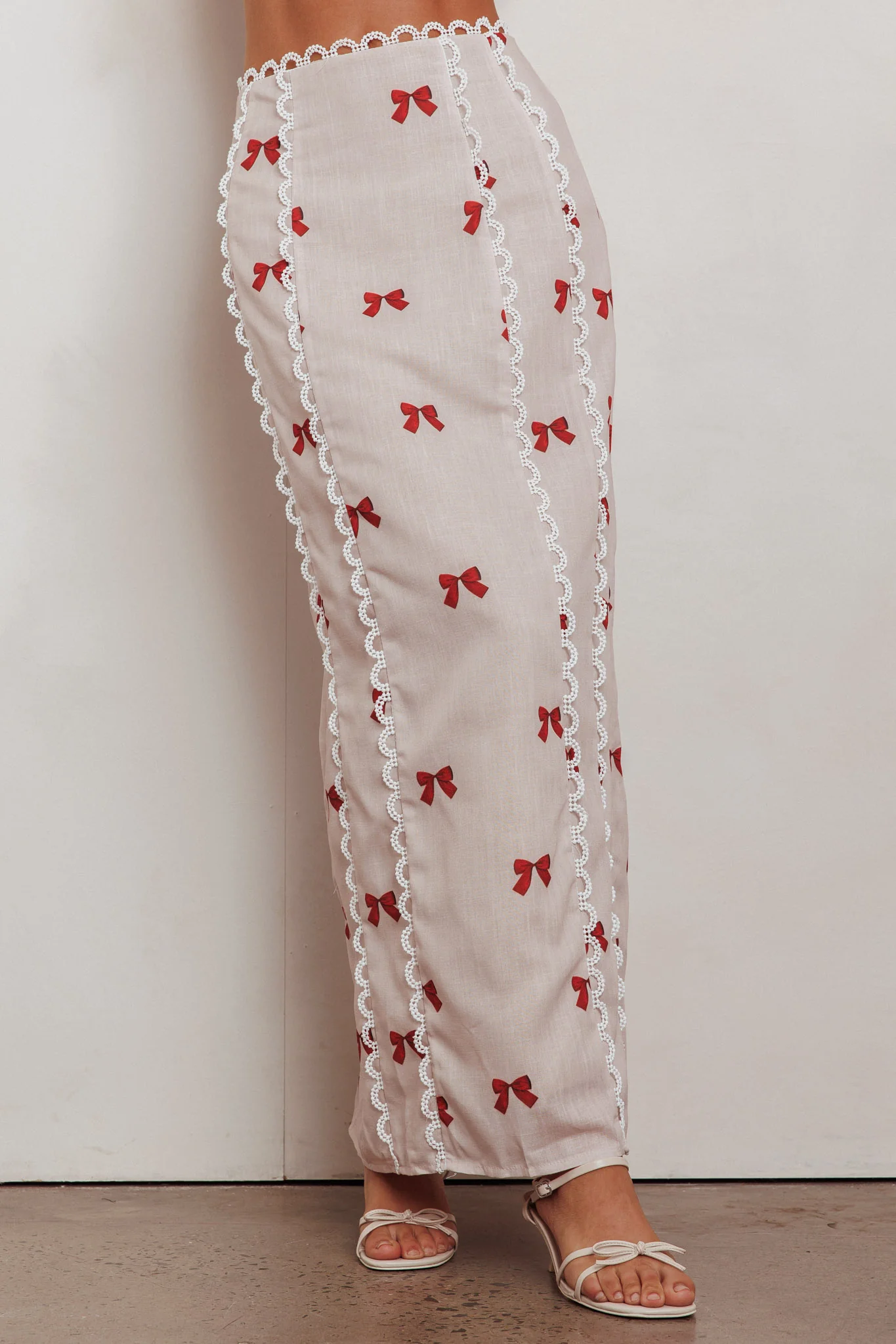 Chamberlain Scallop Trim Maxi Skirt Red Bow - Sonourner